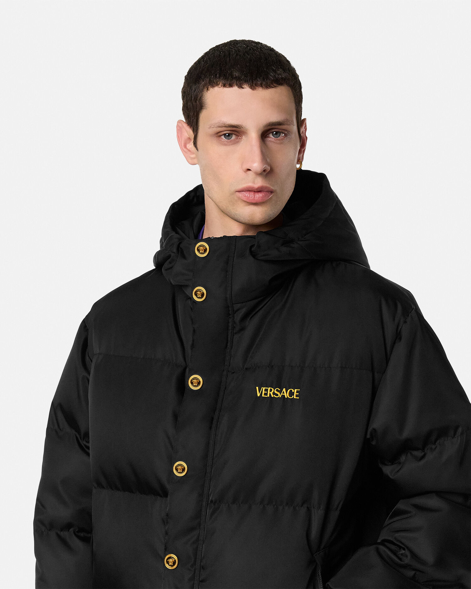 VERSACE ブラック ダウンジャケット 新品タグ付き 最終特価品【VERSACE/ヴェルサーチ】 Medusa（メドゥーサ） ベルト付き