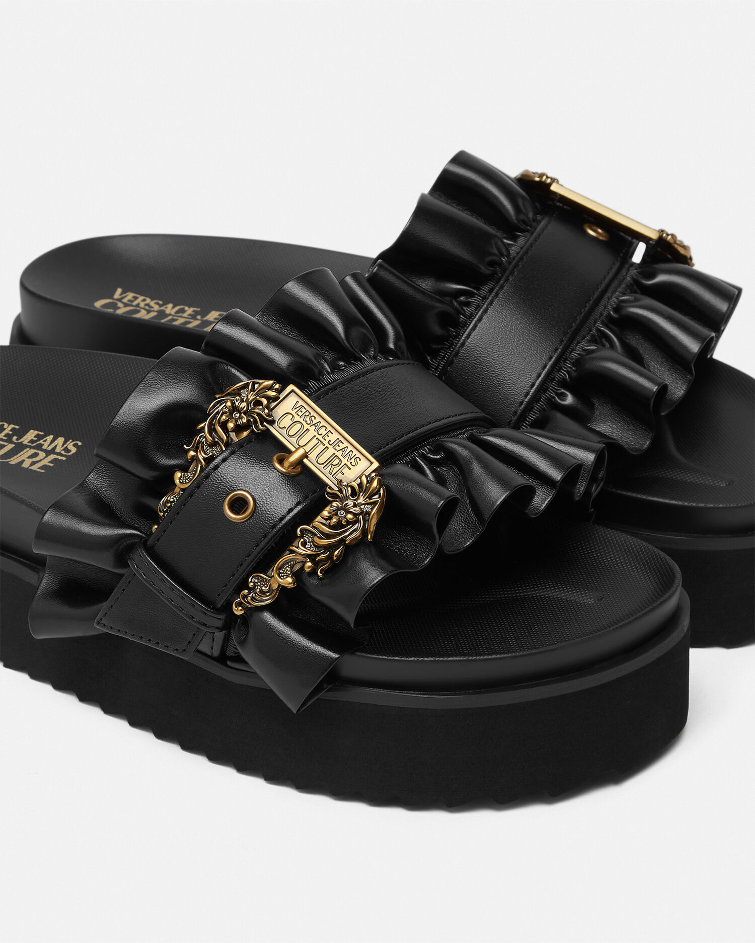バロック バックル アリゾナ サンダル | VERSACE JP