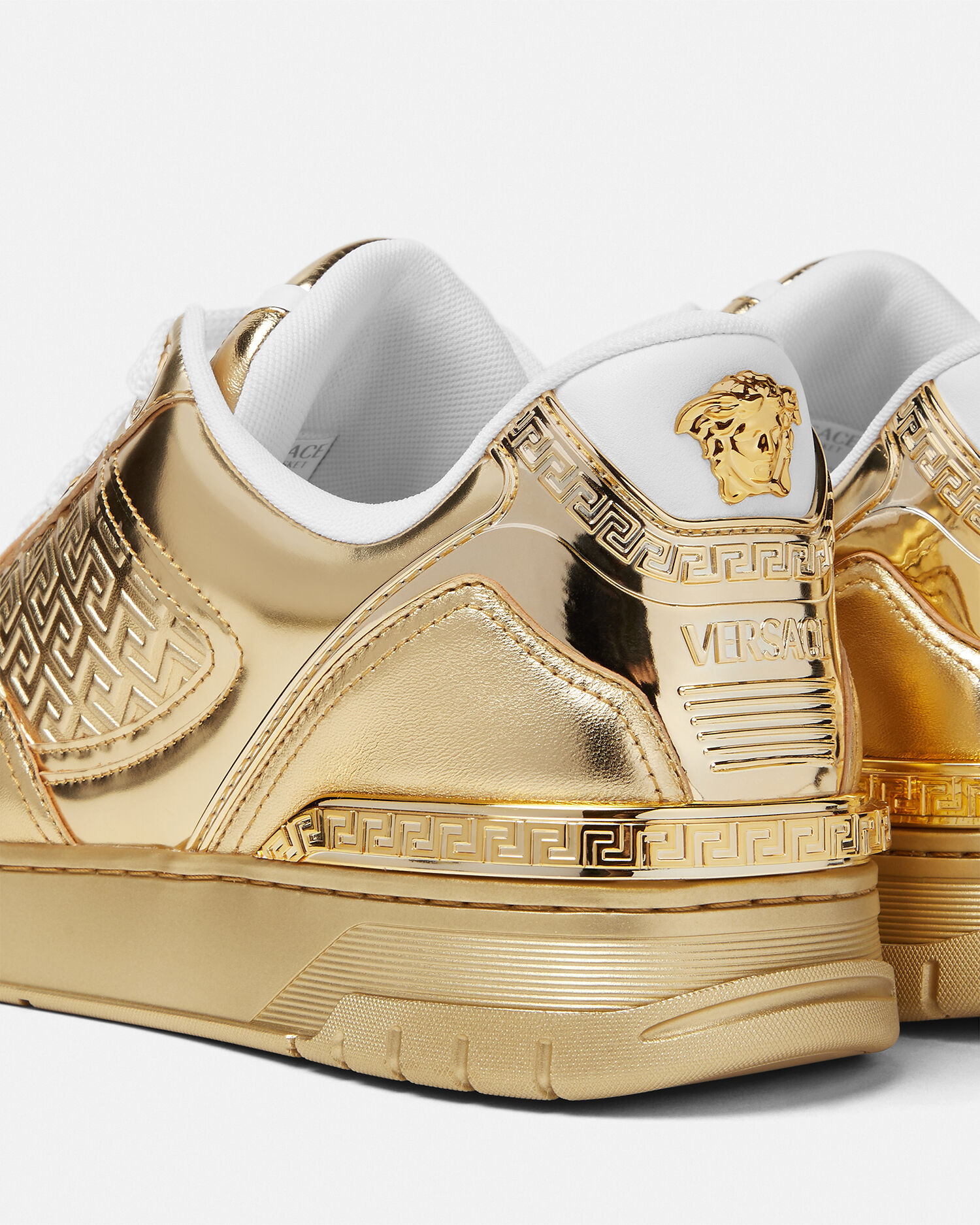 ビギー バスケット メタリック スニーカー ゴールド | VERSACE JP