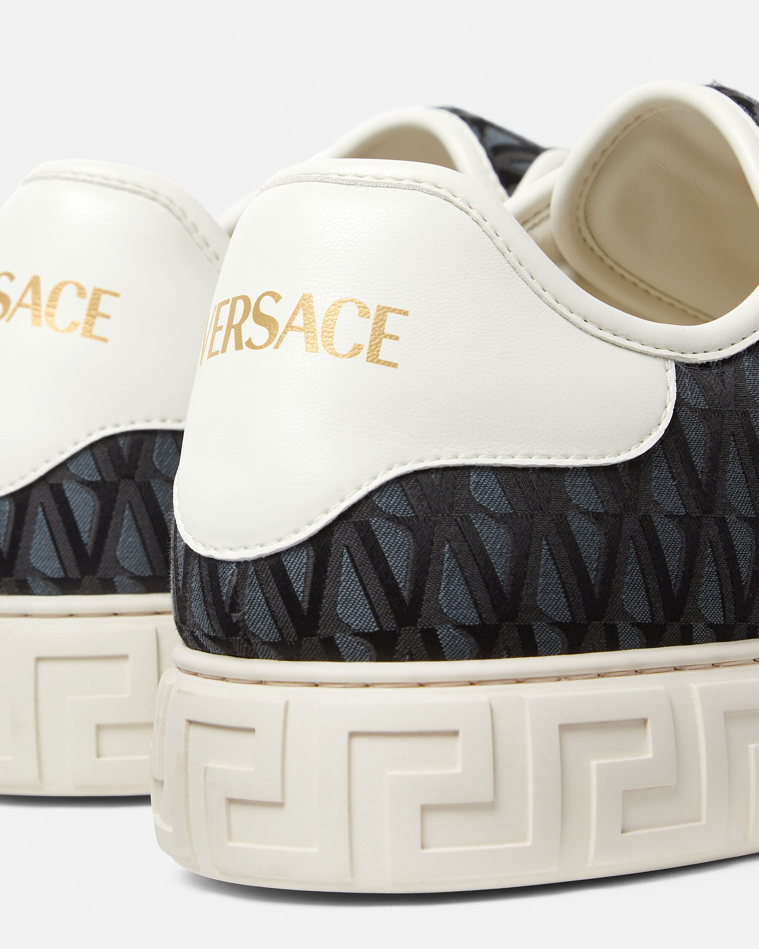 グレカ ジャカード キャンバス スニーカー ブラック,ホワイト | VERSACE JP