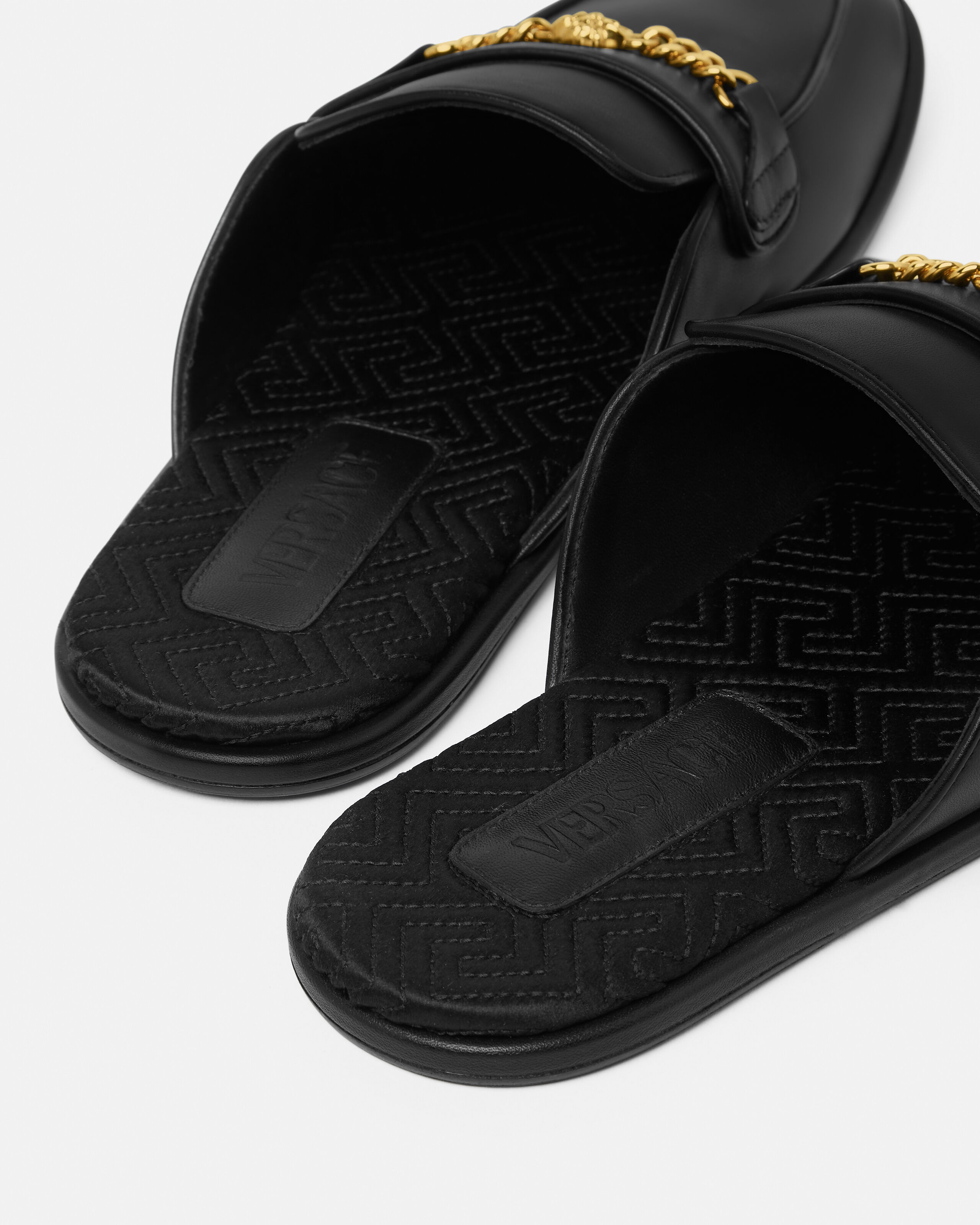 【VERSACE】メドゥーサ サイドファスナー メンズシューズ メドゥーサ '95 レザー ローファー ブラック,ゴールド | VERSACE JP