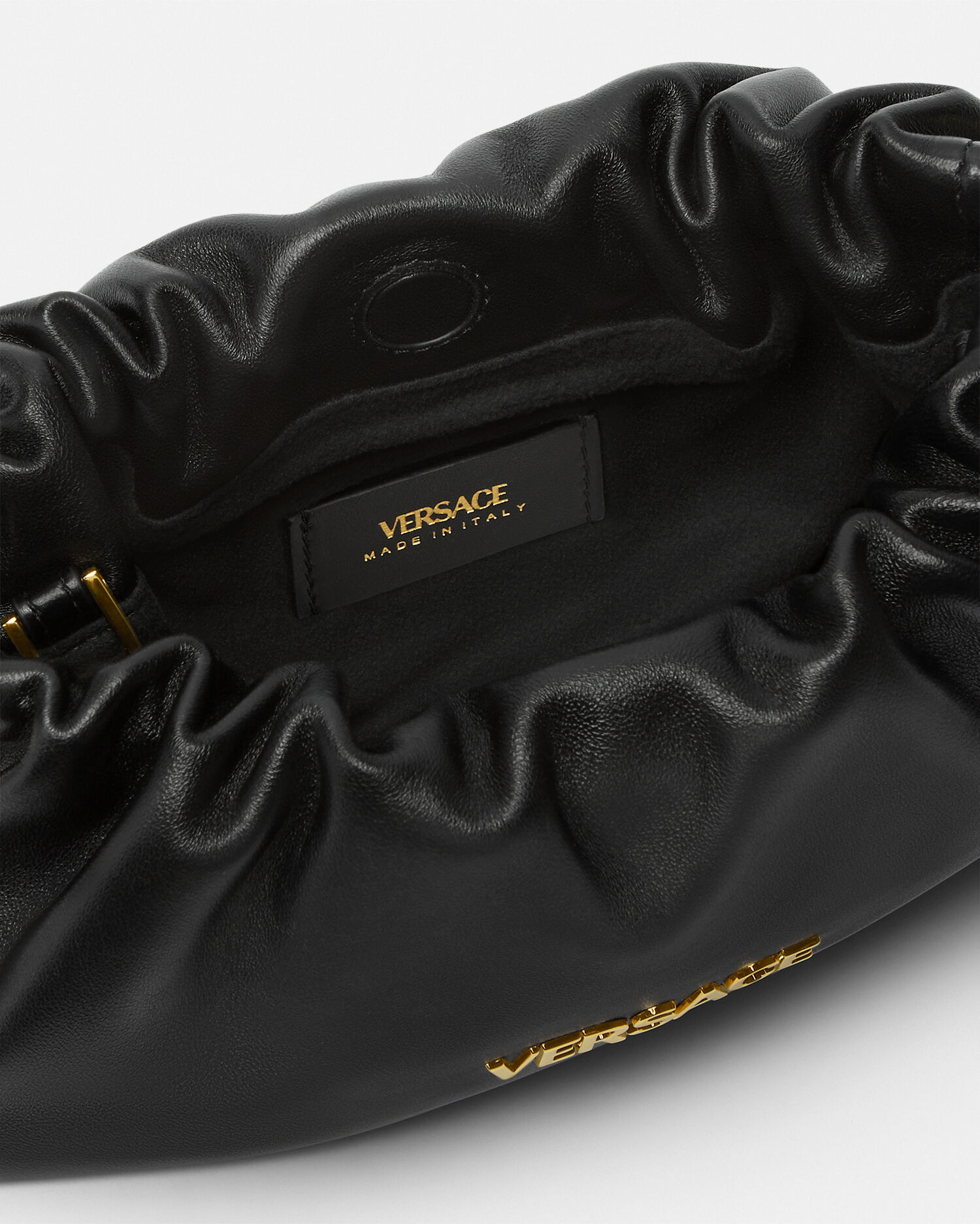 ヴェルサーチェ タグ ナッパ ミニバッグ ブラック,ゴールド | VERSACE JP