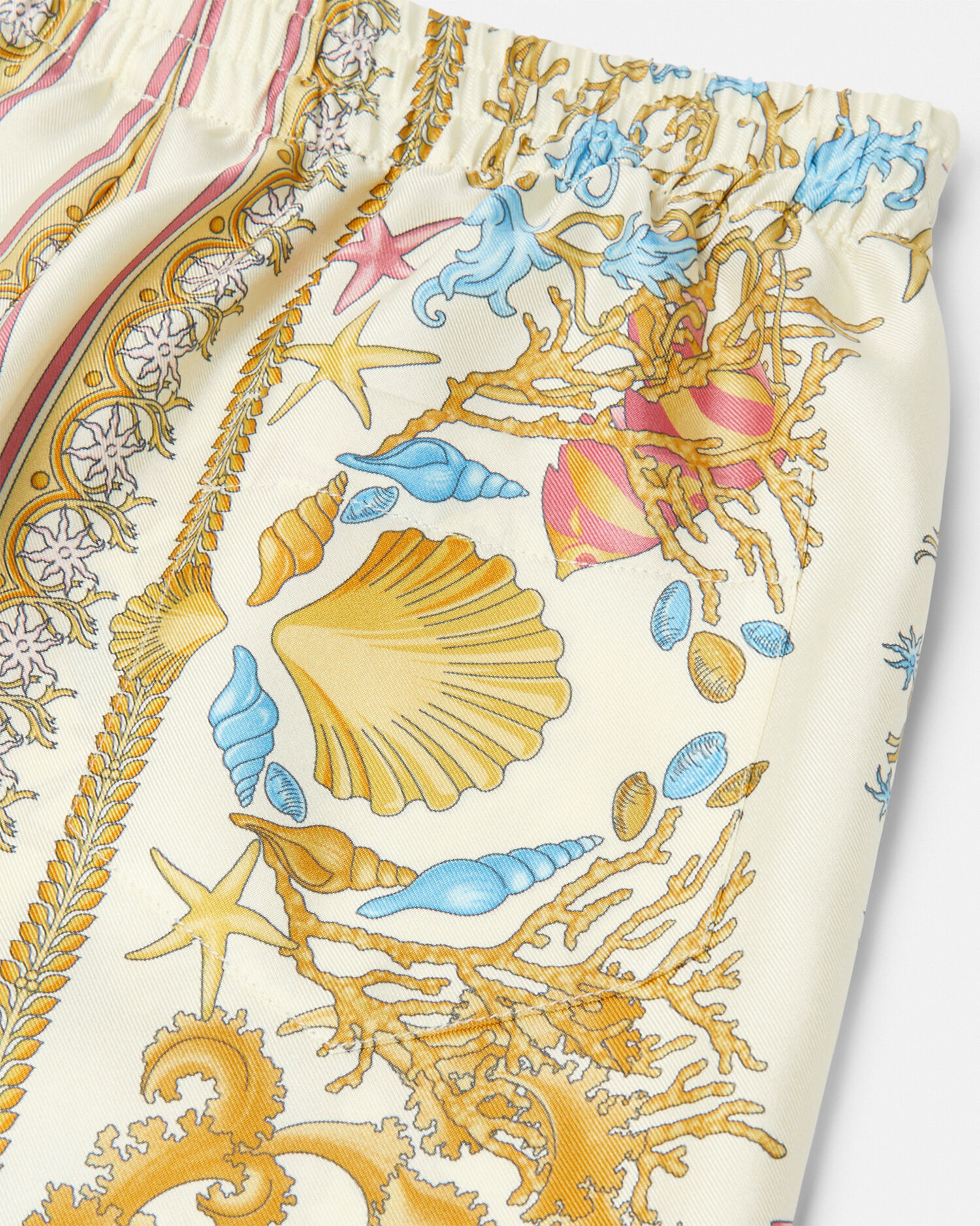 VERSACE シルク ショートパンツ アンダーウォーター バロッコ Underwater Barocco Silk Shorts Multicolor,Gold | VERSACE US