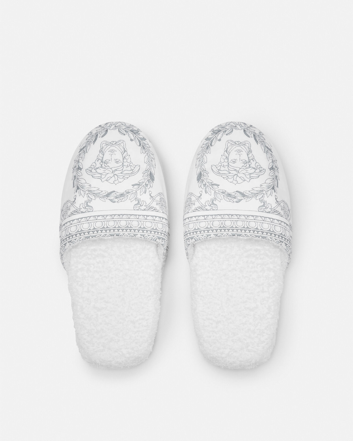 【関税込み】Versace ホワイト 'Versace Allover' スリッパ I ♡ バロック スリッパ ホワイト,シルバー | VERSACE JP
