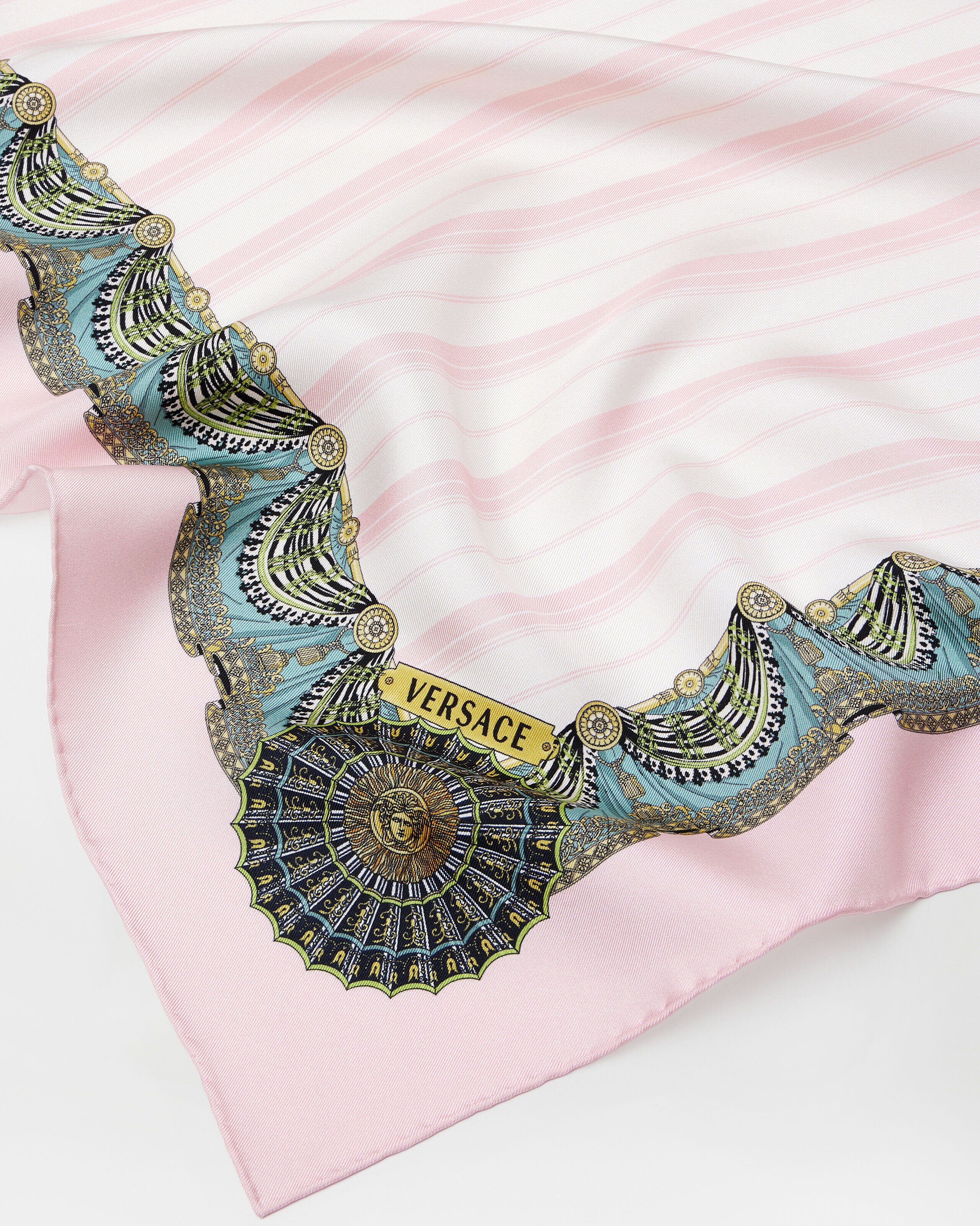 プリント シルク ツイル スカーフ 90 cm ピンク | VERSACE JP