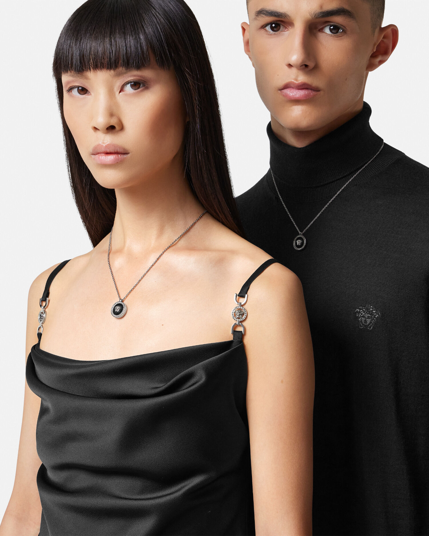 メドゥーサ エナメル ファッション ジュエリー シルバー | VERSACE JP