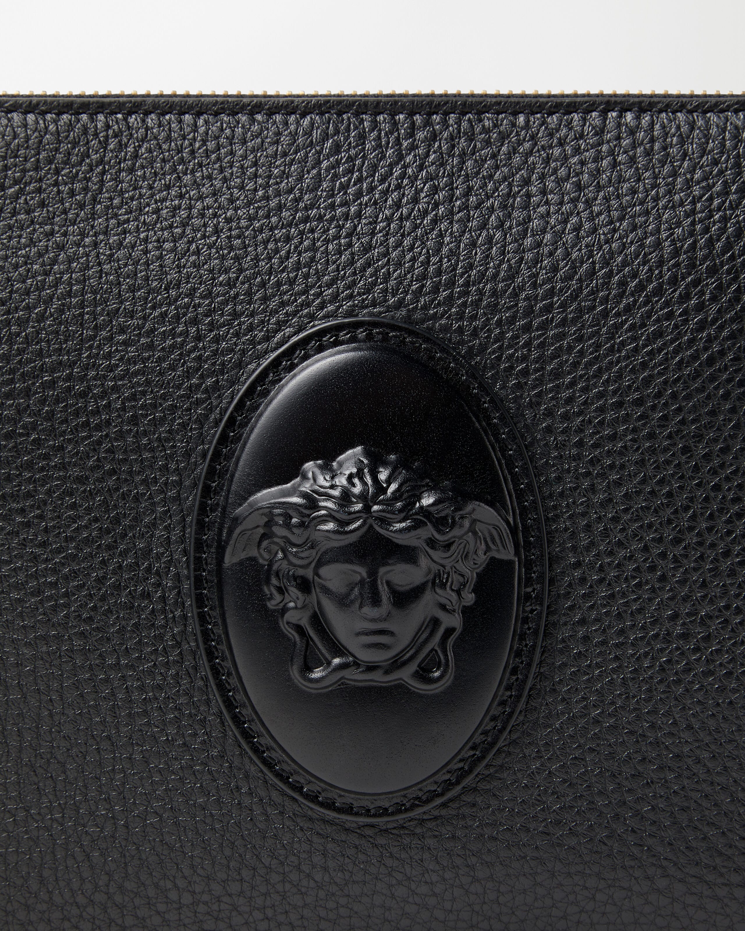 ルー レザー クロスボディ バッグ ブラック | VERSACE JP