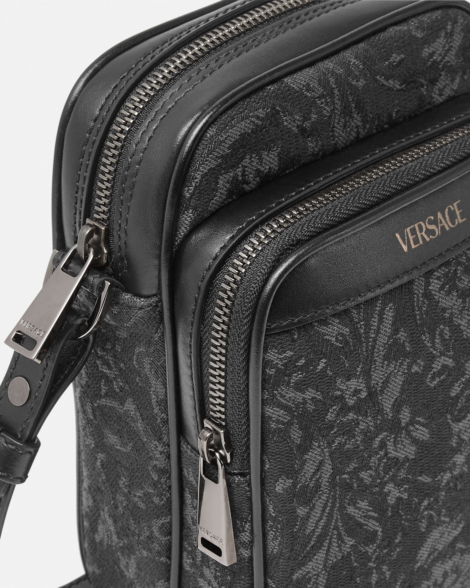 バロッコクロスボディ バッグ ブラック,プリント | VERSACE JP バロッコクロスボディ バッグ ブラック,プリント | VERSACE JP
