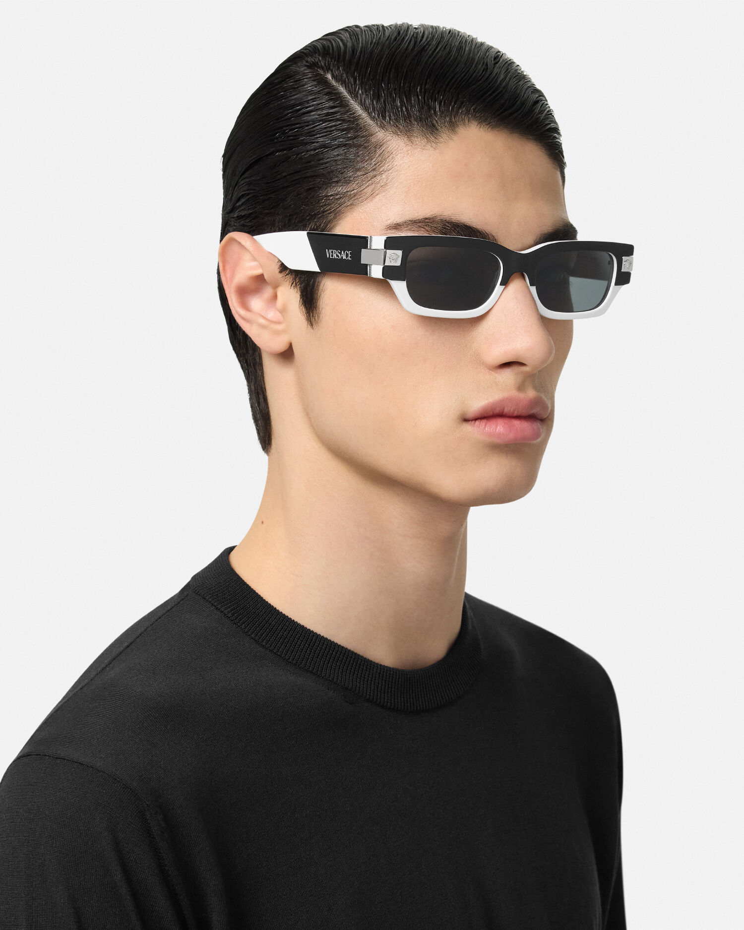 【超お買い得！】 クラシック JP VERSACE | ブラック,ホワイト サングラス トップ 小物