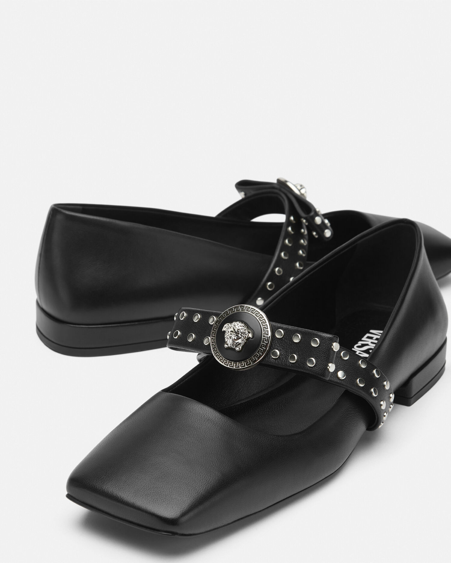 bibiy バレエシューズ 黒 リボン付き Mサイズ リボン 付き 合皮