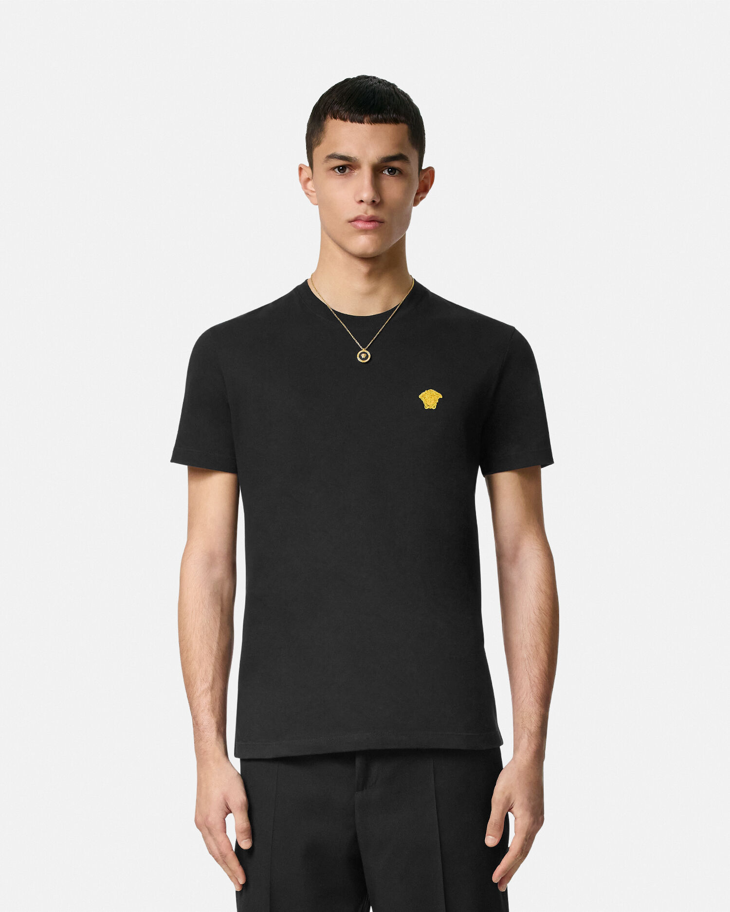 刺繍入り コットンジャージー Tシャツ ブラック | VERSACE JP