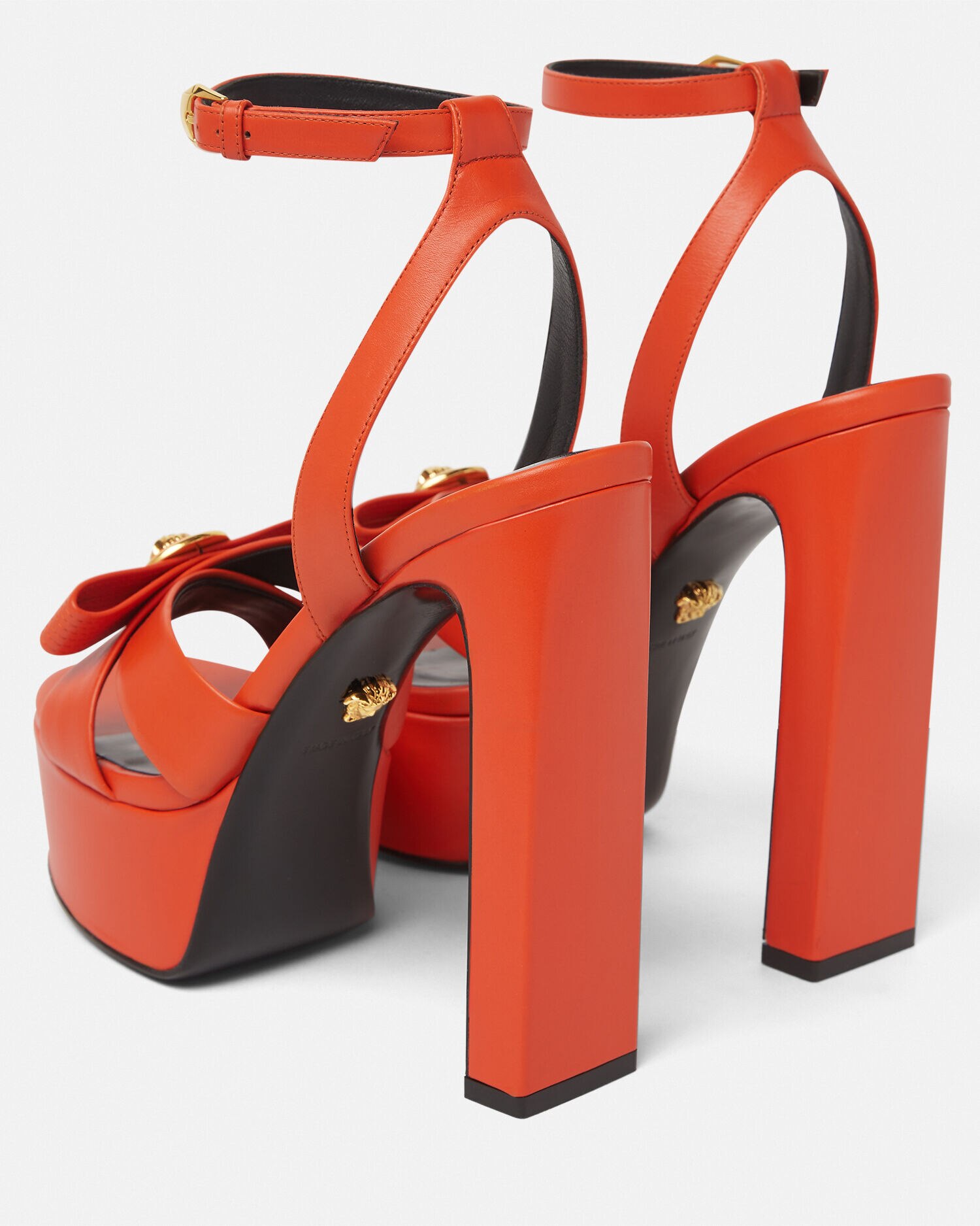 関税送料込★VERSACE ジャンニリボンサンダル ジャンニ リボン サンダル 140 mm オレンジ | VERSACE JP