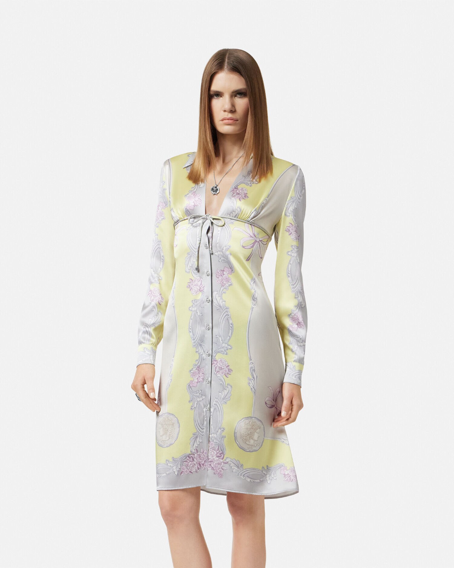 ヴェルサーチェ☆シルク ミディ シャツ ドレス カメオ シルク ミディ シャツ ドレス カメオ プリント | VERSACE JP
