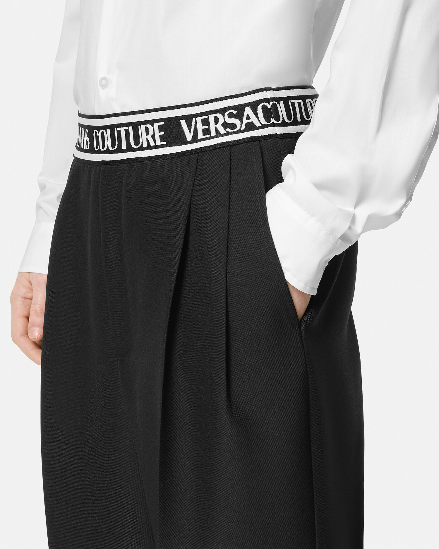 VERSACE JEANS COUTURE ロゴ バロッコ レギンス パンツ レギンス ポーセリン バロッコ バーガンディ | VERSACE JP