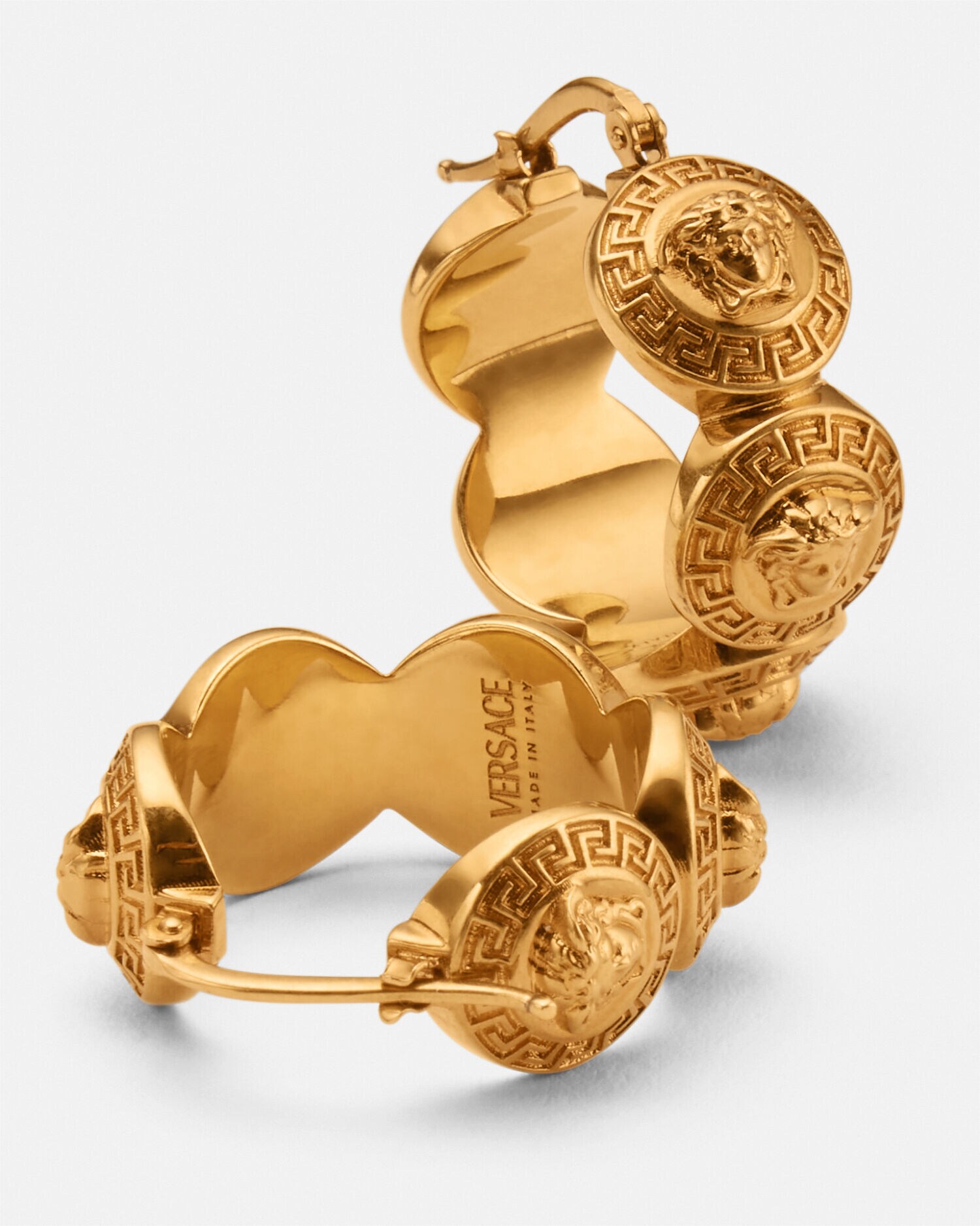 トリビュート メドゥーサ イヤリング ゴールド | VERSACE JP