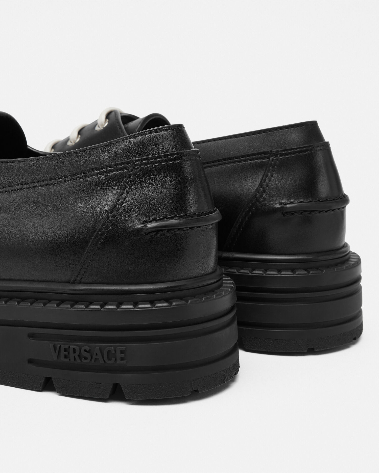 アドリアーノ レースアップ ダービーシューズ | VERSACE JP