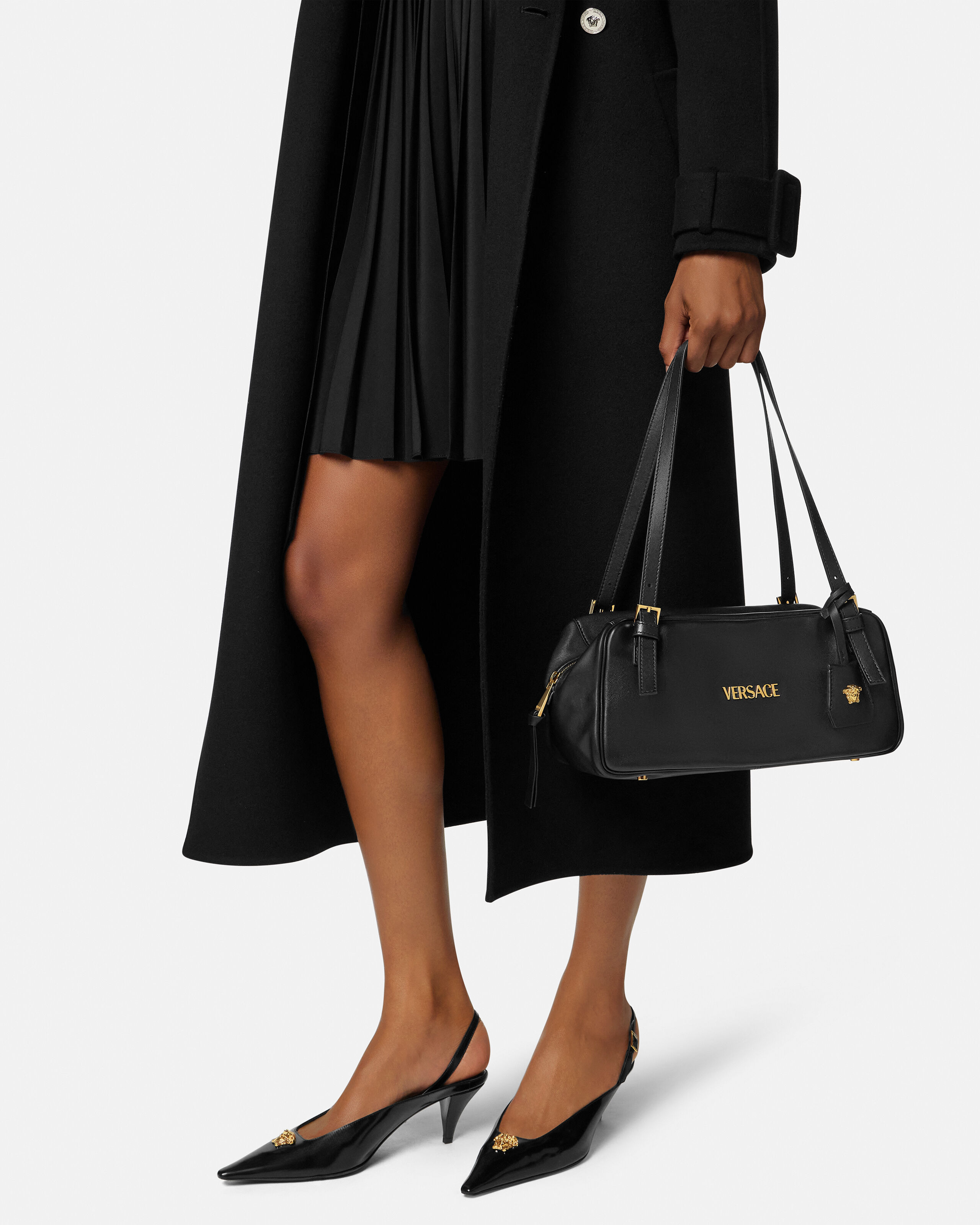ヴェルサーチェ タグ ラージ ナッパ ボウリング バッグ | VERSACE JP