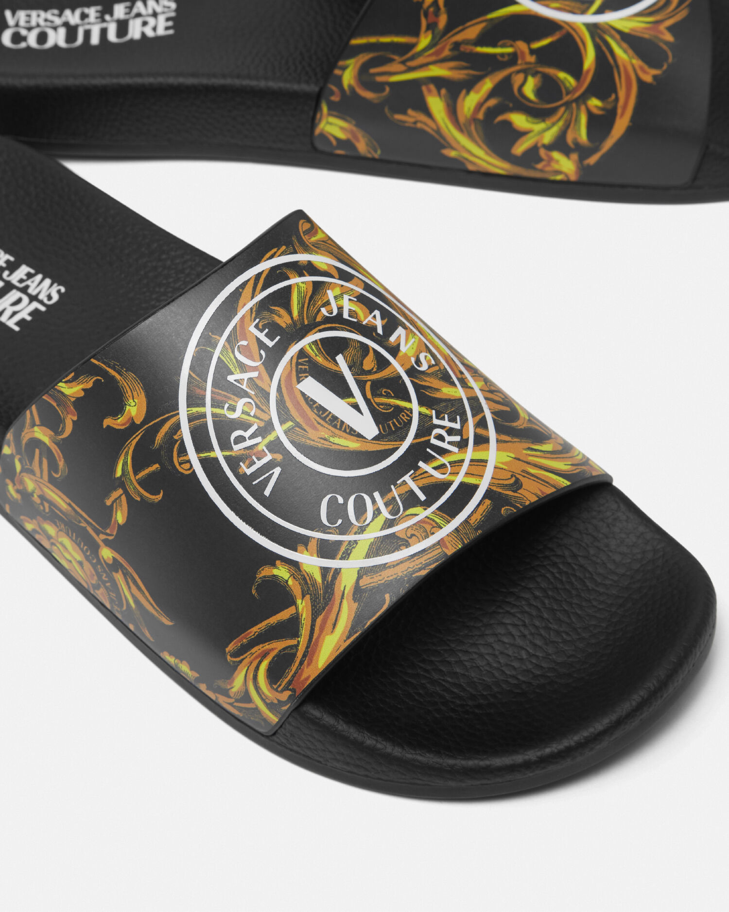 VERSACE（サンダル）のフリマアイテム一覧