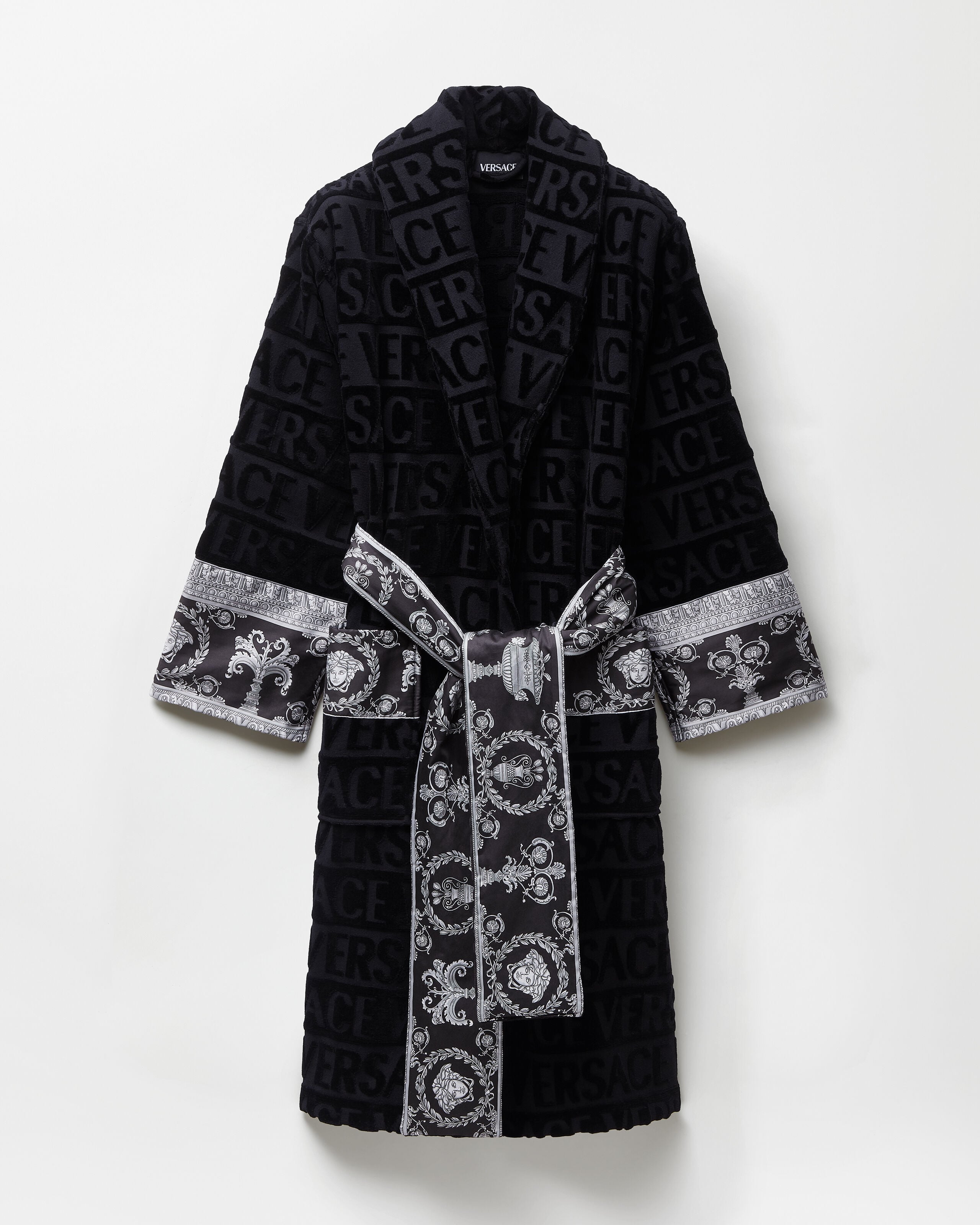 I ♡ バロック バスローブ ブラック | VERSACE JP