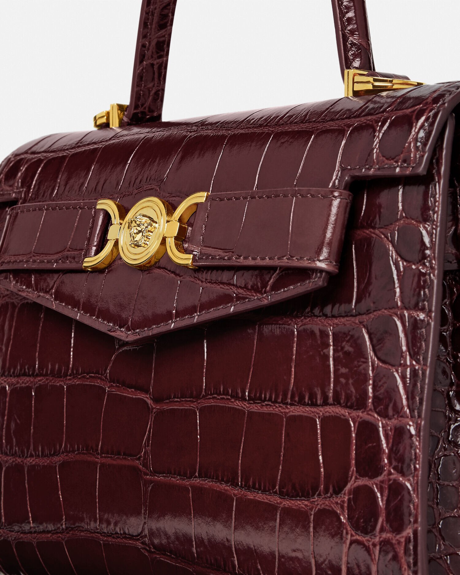 『VERSACE 』クロコエンボス メドゥーサ 95' バッグ Croc-Effect Medusa '95 Small Handbag Black,Gold | VERSACE US