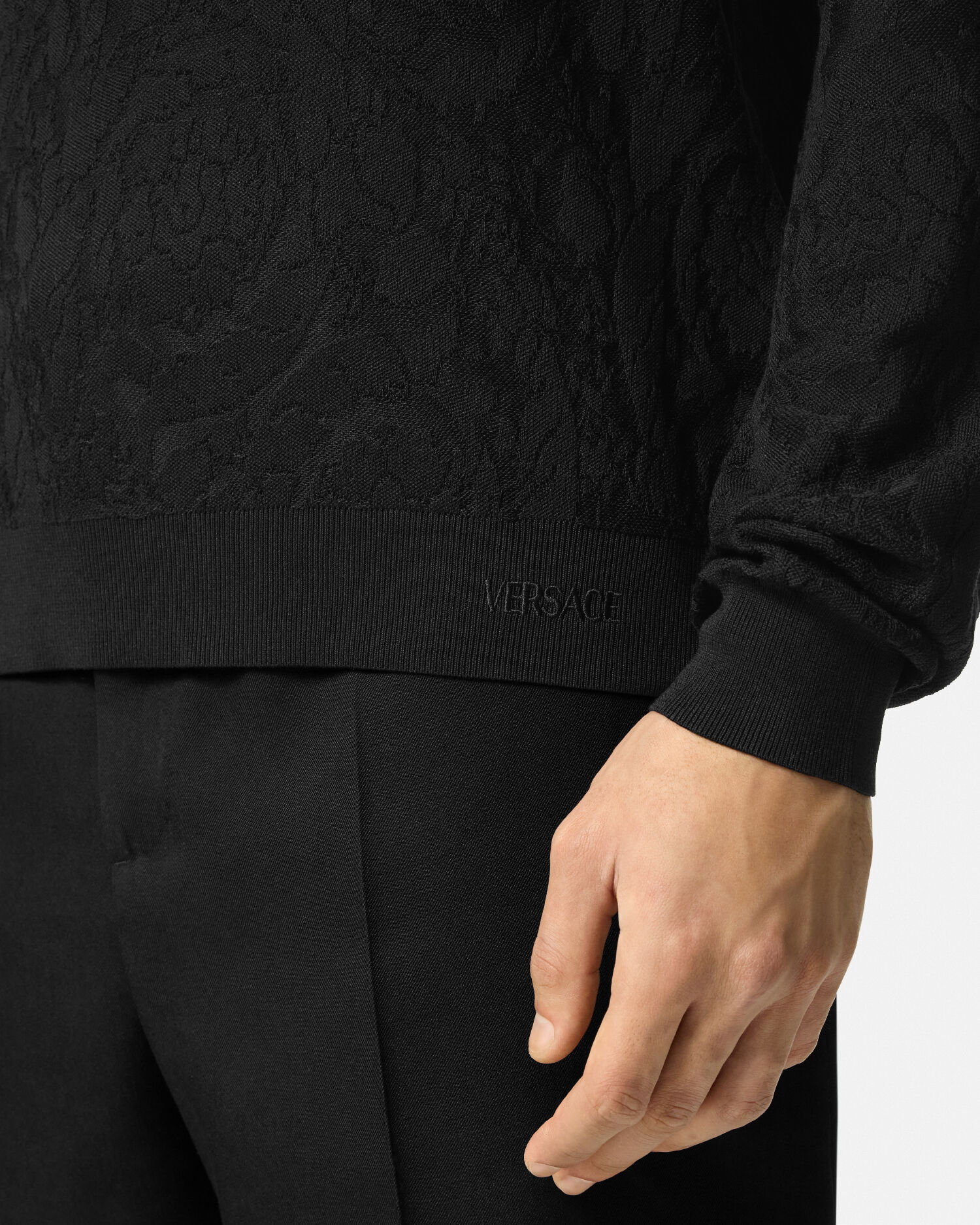 VERSACE バロッコ ジャカード ニット フーディ ブラック VERSACE バロッコ ジャカード ニット フーディ ブラック