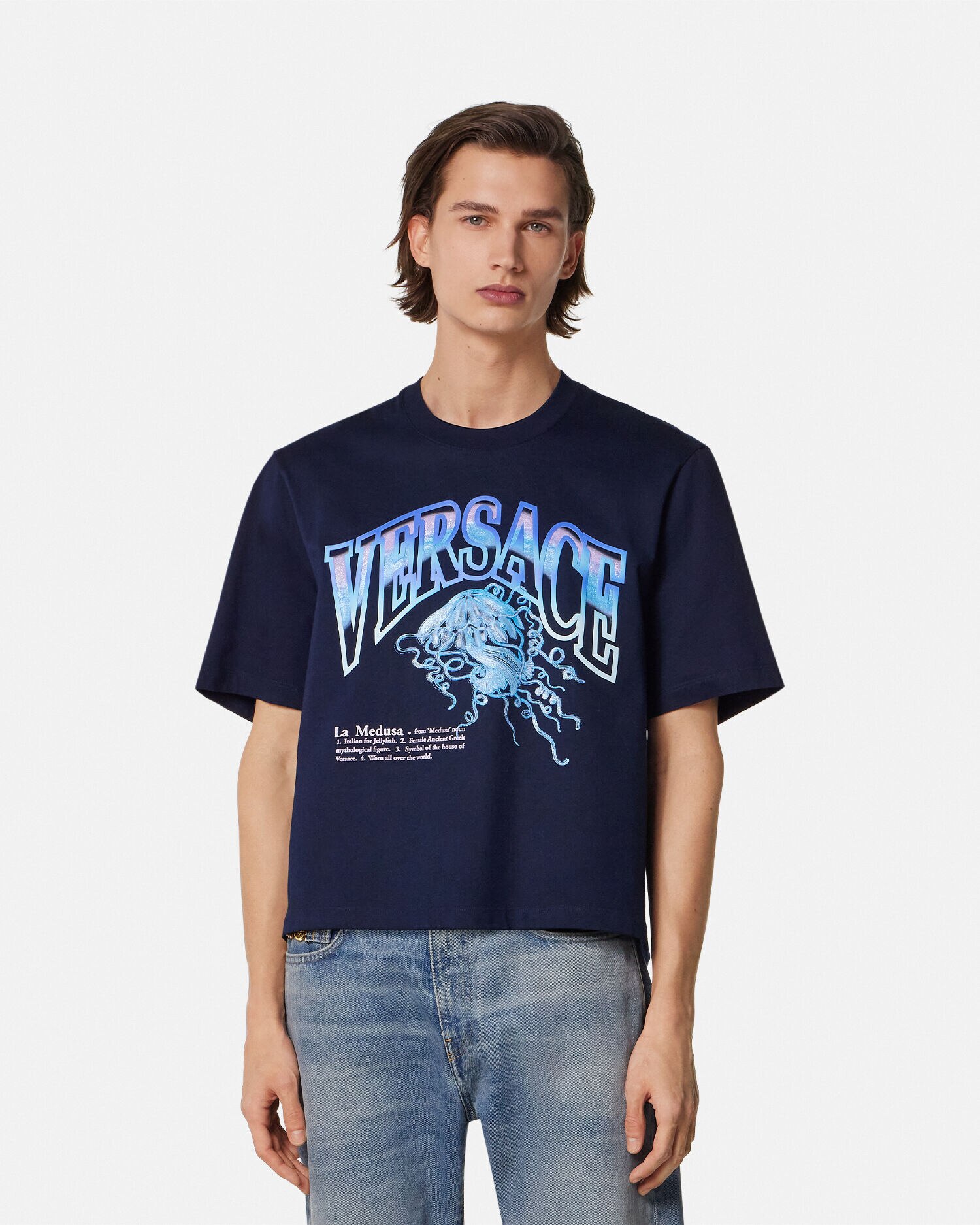 VERSACE ボクシー Tシャツ ラ メドゥーサ バーシティー ボクシー Tシャツ ラ メドゥーサ バーシティー | VERSACE JP
