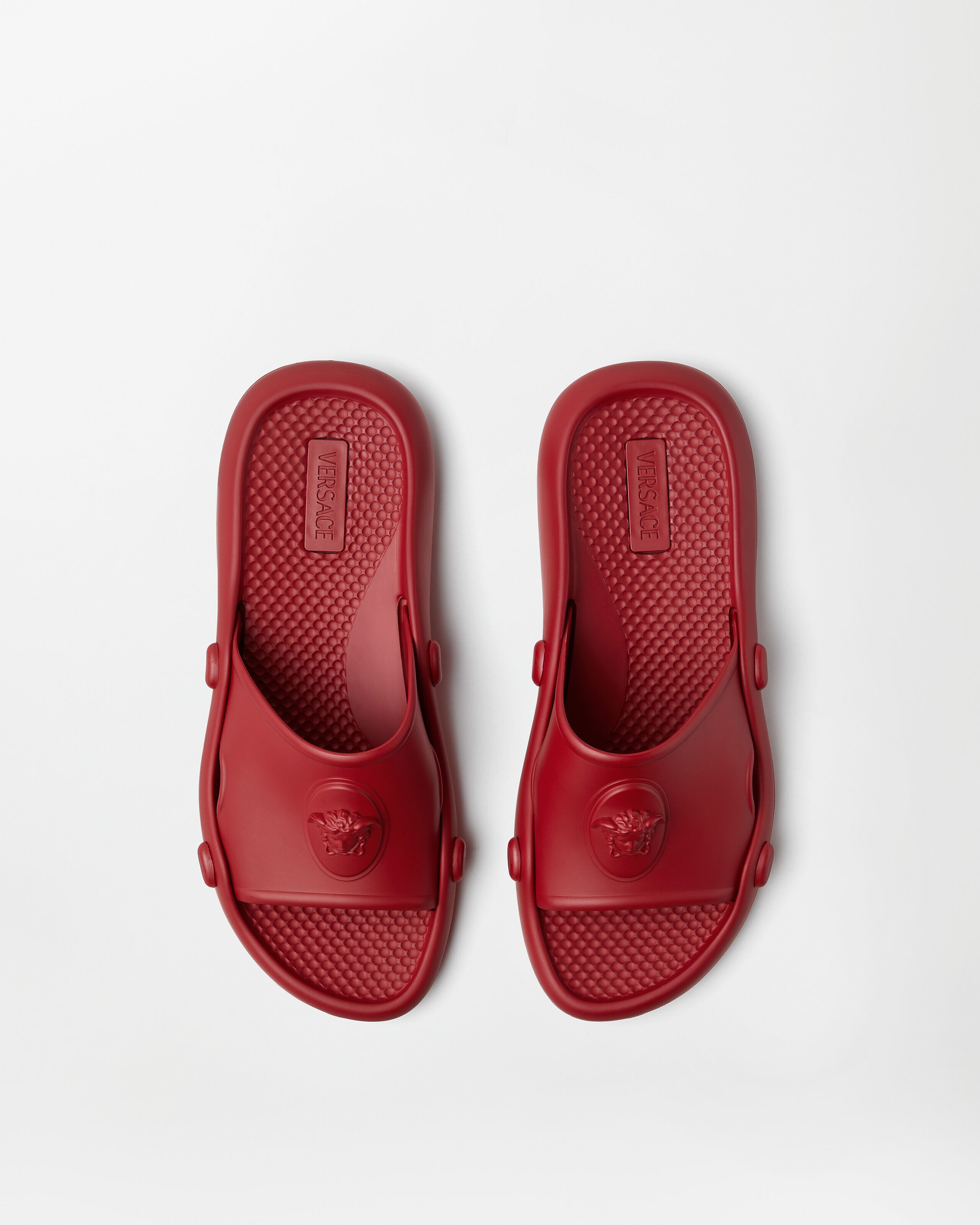 VERSACE スポーツサングラス レッド ネットゥーノ ラバー スライダーサンダル レッド | VERSACE JP