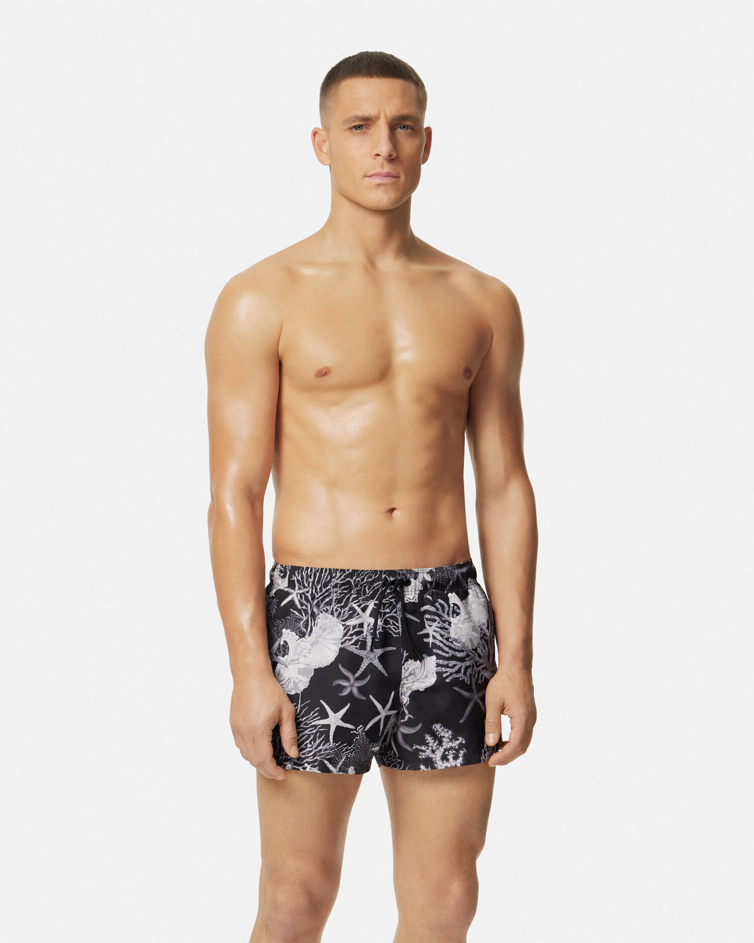 すぐお支払いできますラス1 新品未使用 Versace スイムウェア S - www 
