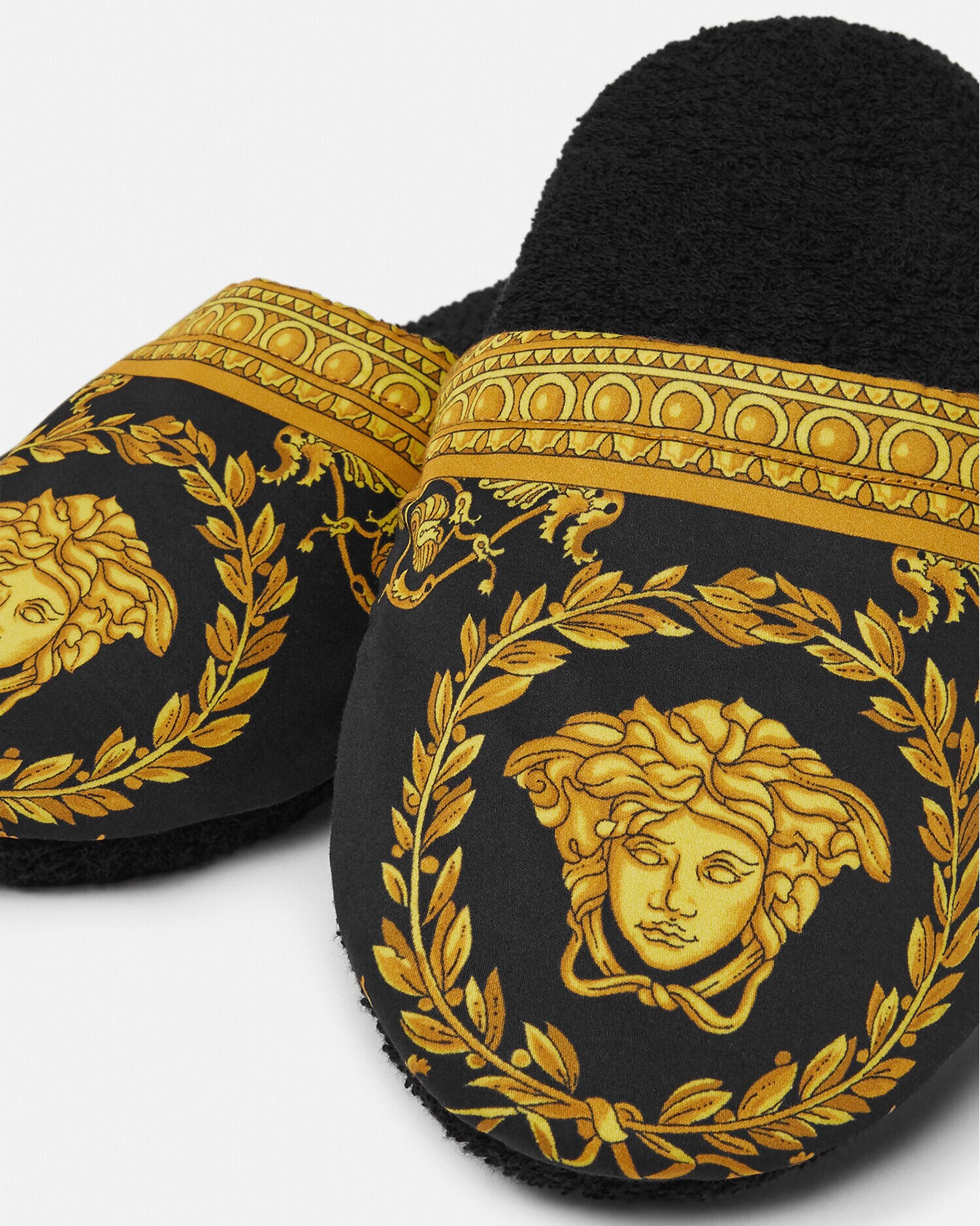 I ♡ バロック スリッパ ブラック | VERSACE JP