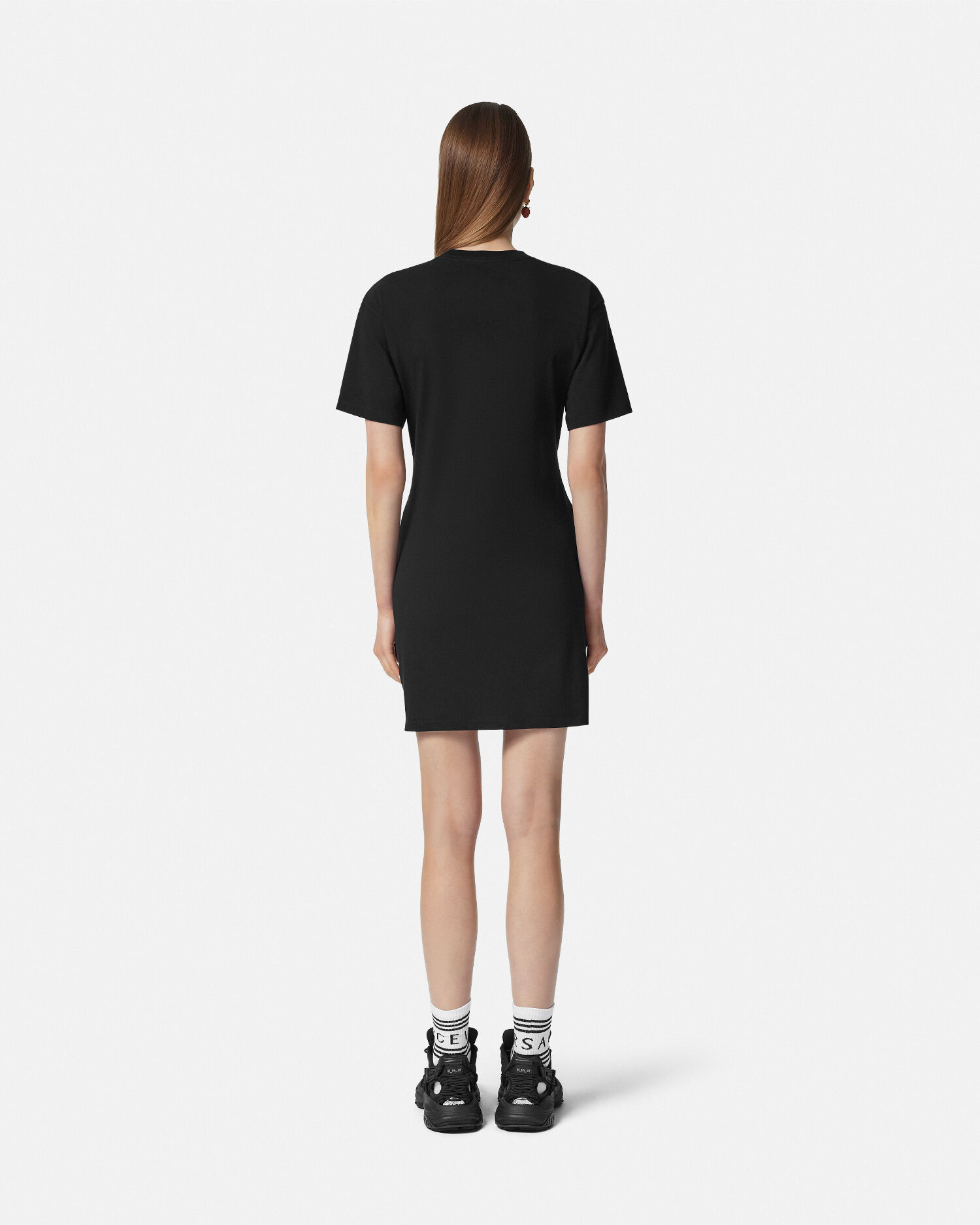 VERSACE サスヘンタリフミティトレス 10185861A12699 1PV90 刺繍入り Tシャツ ドレス セーフティー ピン | VERSACE JP