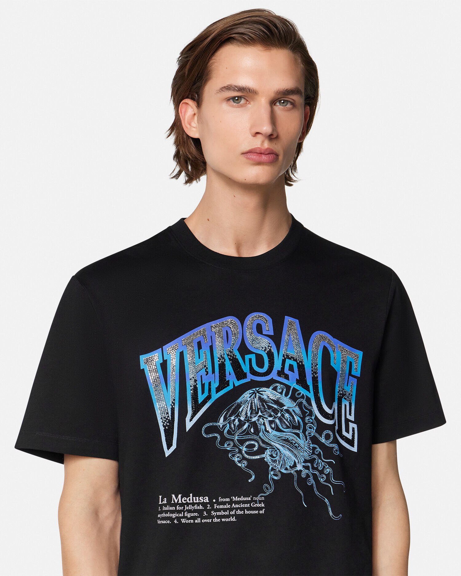 関税込 ヴェルサーチェ Tシャツ ラ メドゥーサ バーシティー 黒 Tシャツ クリスタル ラ メドゥーサ バーシティー | VERSACE JP