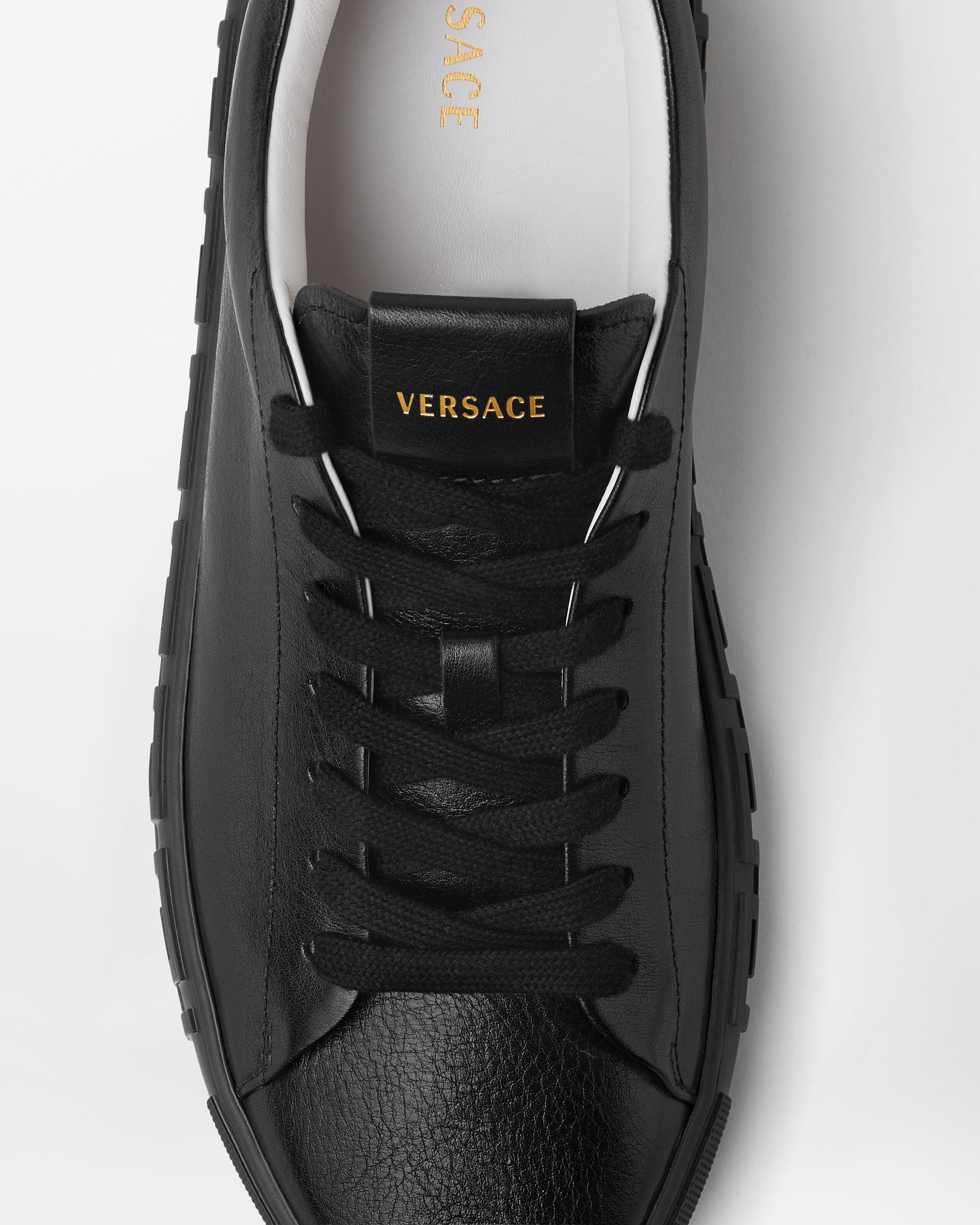 グレカ レザー スニーカー ブラック | VERSACE JP