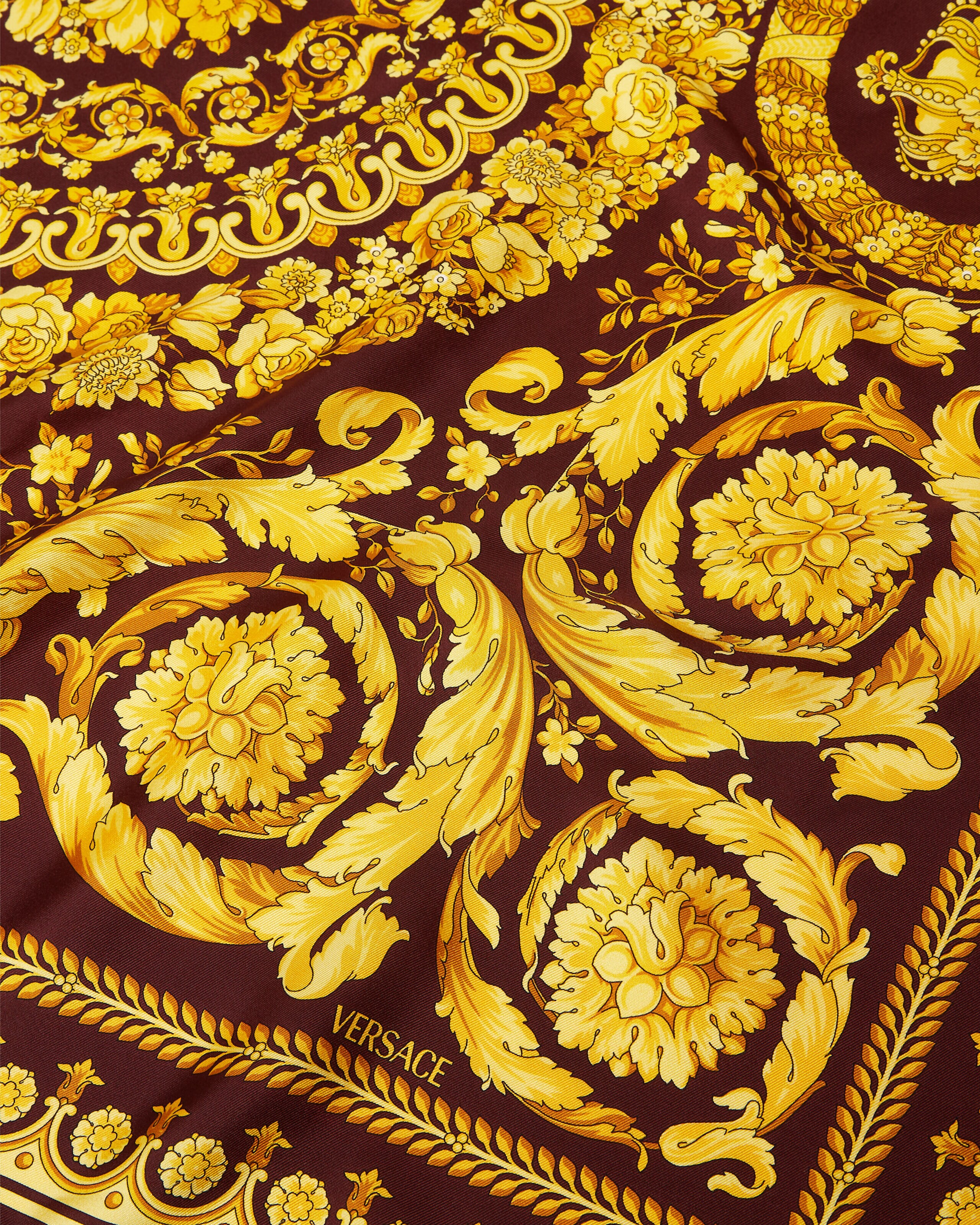 プリントシルクツイルスカーフ 90cm バーガンディ,ゴールド | VERSACE JP