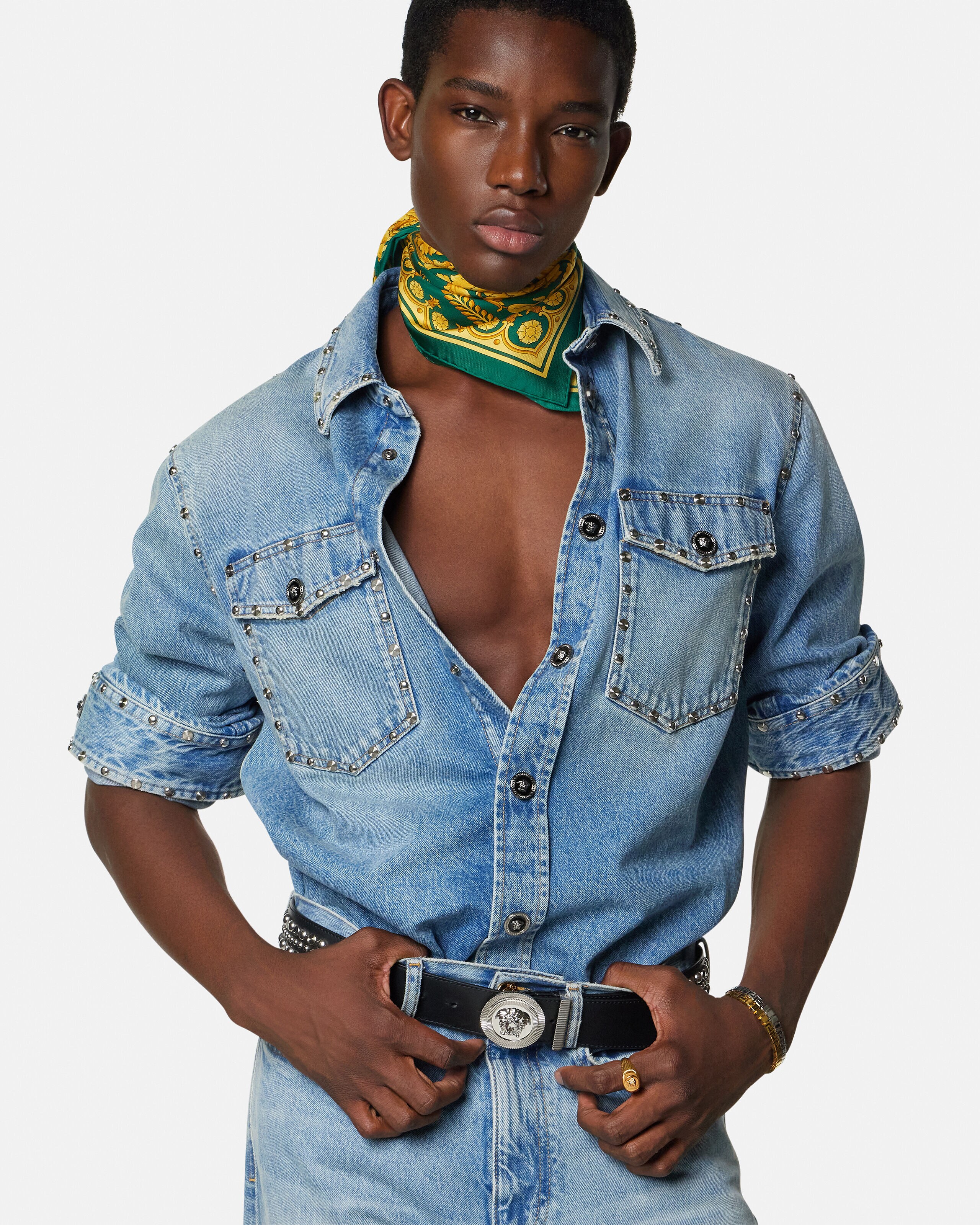 プリントシルクツイルスカーフ 90cm グリーン,ゴールド | VERSACE JP