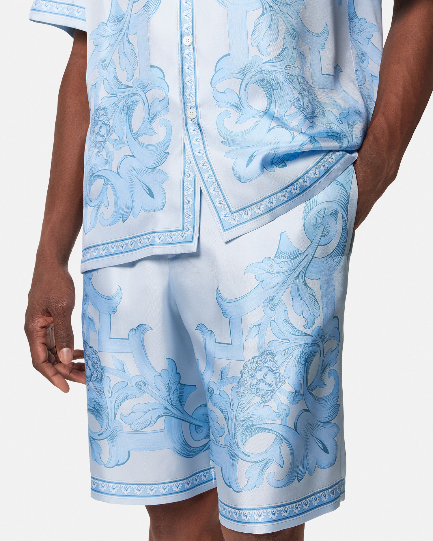 バロッコシルク ショートパンツ ブラック,プリント | VERSACE JP