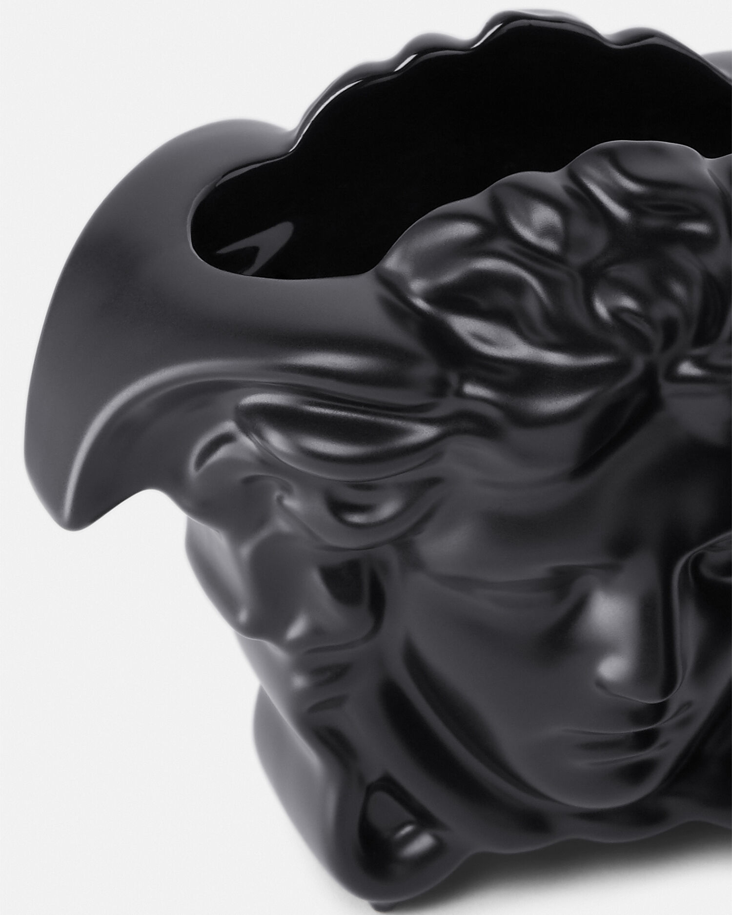 メドゥーサ グラン 花瓶 9 cm ブラック | VERSACE JP