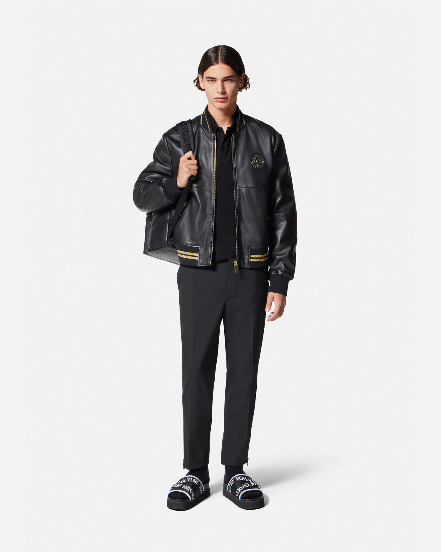 VERSACE ゴールド装飾 ポロシャツ Versace Jeans Couture ポロシャツ | ブラック | FARFETCH JP