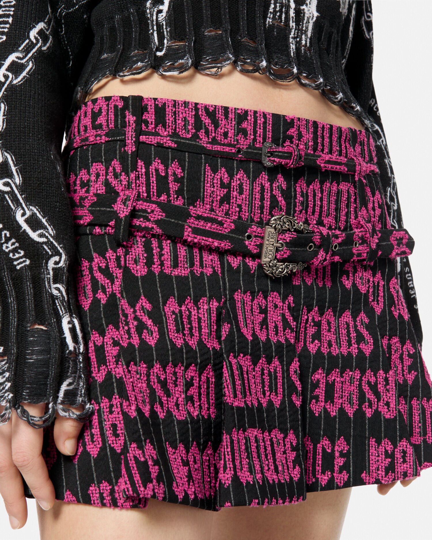 ロゴマニア プリーツ ミニ スカート ブラック,ピンク | VERSACE JP