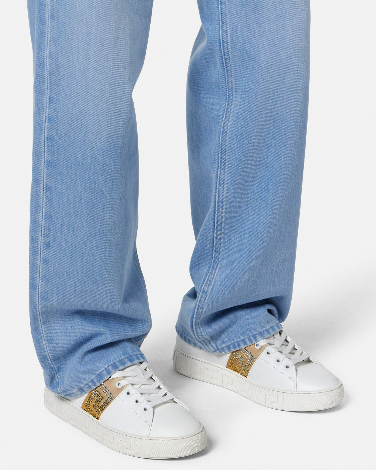 クリスタル グレカ スニーカー ホワイト,ゴールド | VERSACE JP