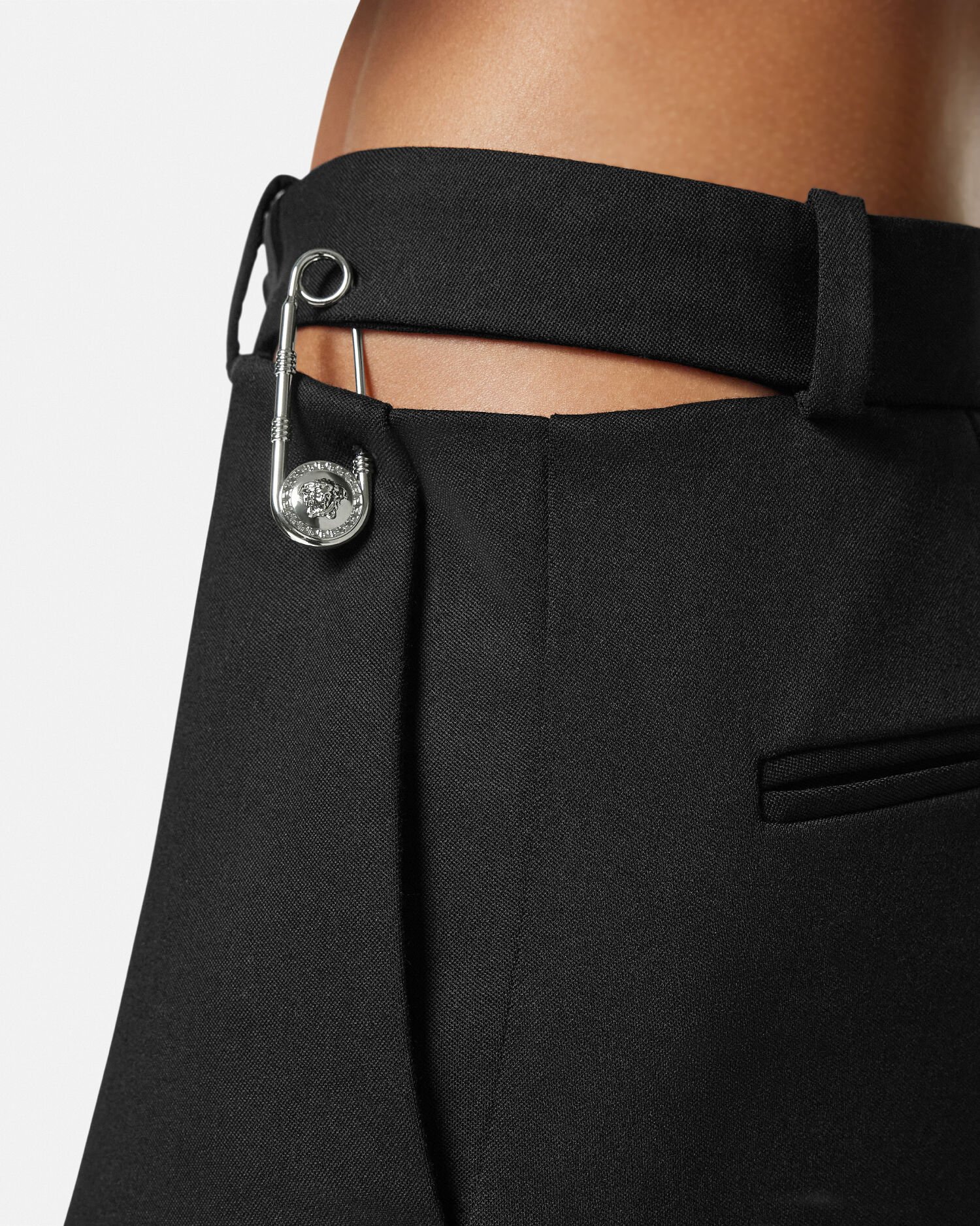 【versace】スリムフィットマスキュリンパンツセーフティー ピン ウール スリムフィット マスキュリン パンツ セーフティー ピン
