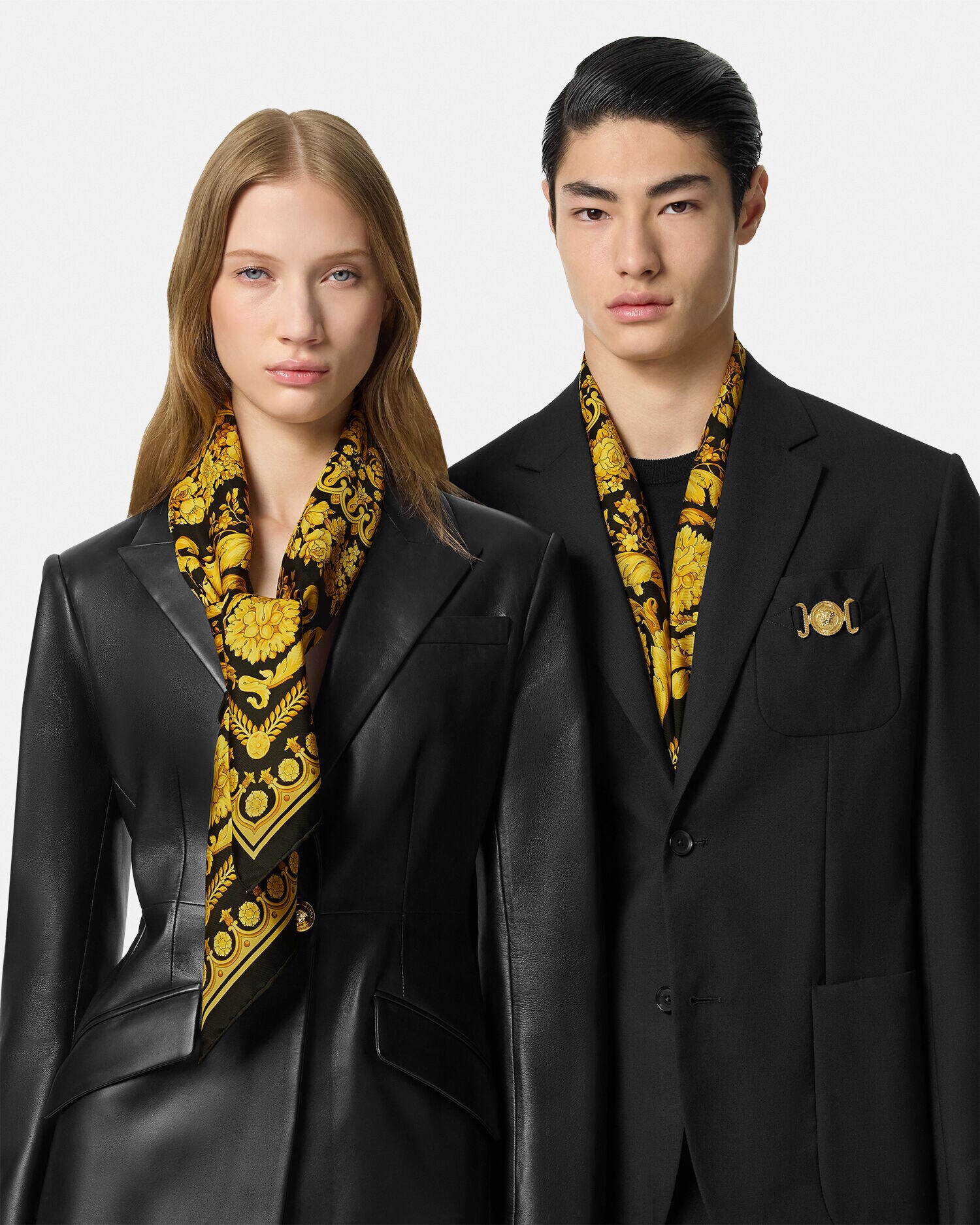 Ｖersce 　ATELIER　バロッコ　SILKスカーフ プリント シルク ツイル スカーフ 90 cm ブラック,プリント | VERSACE JP