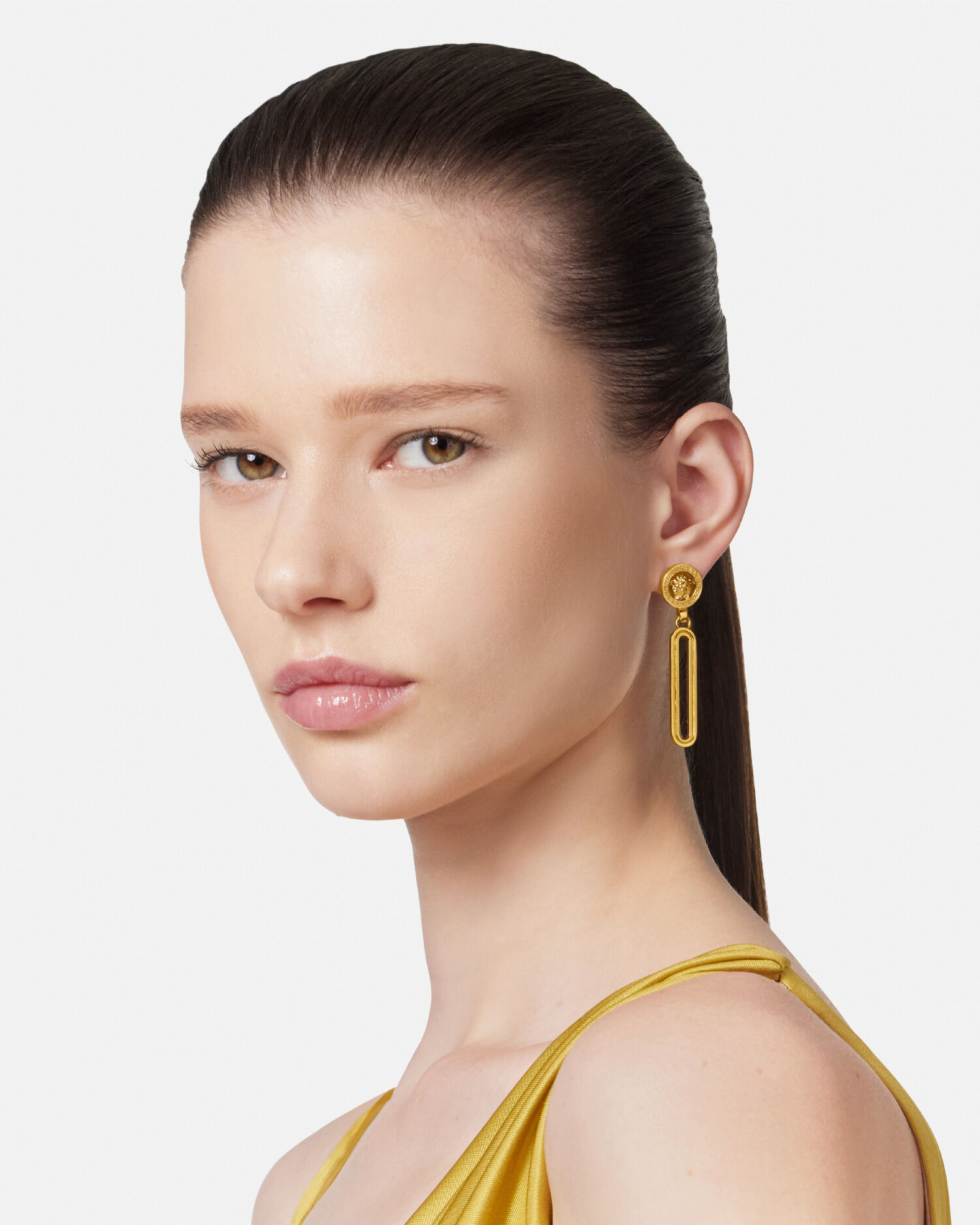 ヴェルサーチ ラ メドゥーサ ロゴ ドロップ イヤリング 片耳 ドロップ イヤリング メドゥーサ '95 | VERSACE JP