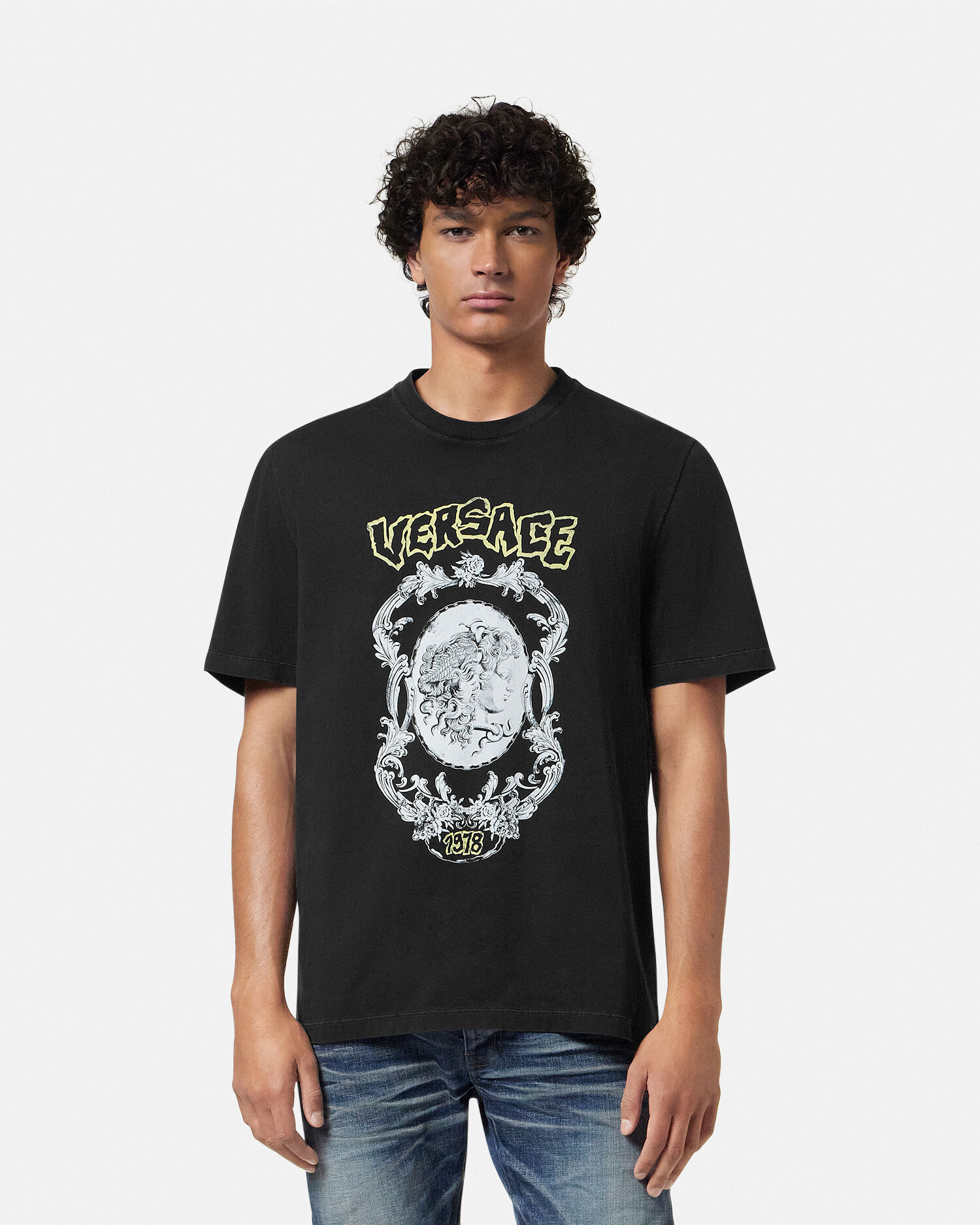 【VERSACE/ヴェルサーチェ】パンクカメオ Tシャツ 半袖 メンズ Tシャツ パンク カメオ | VERSACE JP