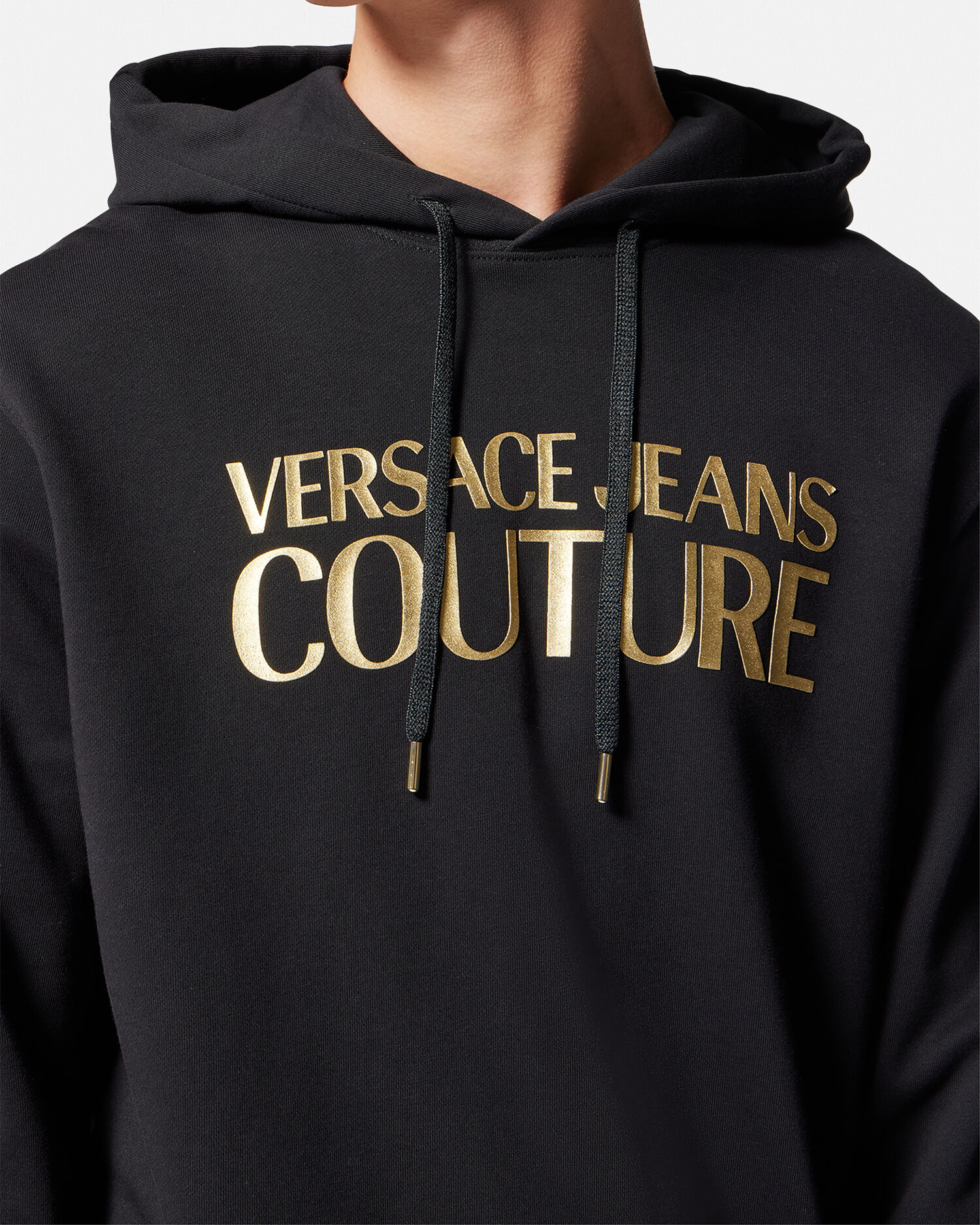 希少【Versace Jeans Couture】ゴールドロゴフーディ ロゴ フーディ ブラック,ゴールド | VERSACE JP