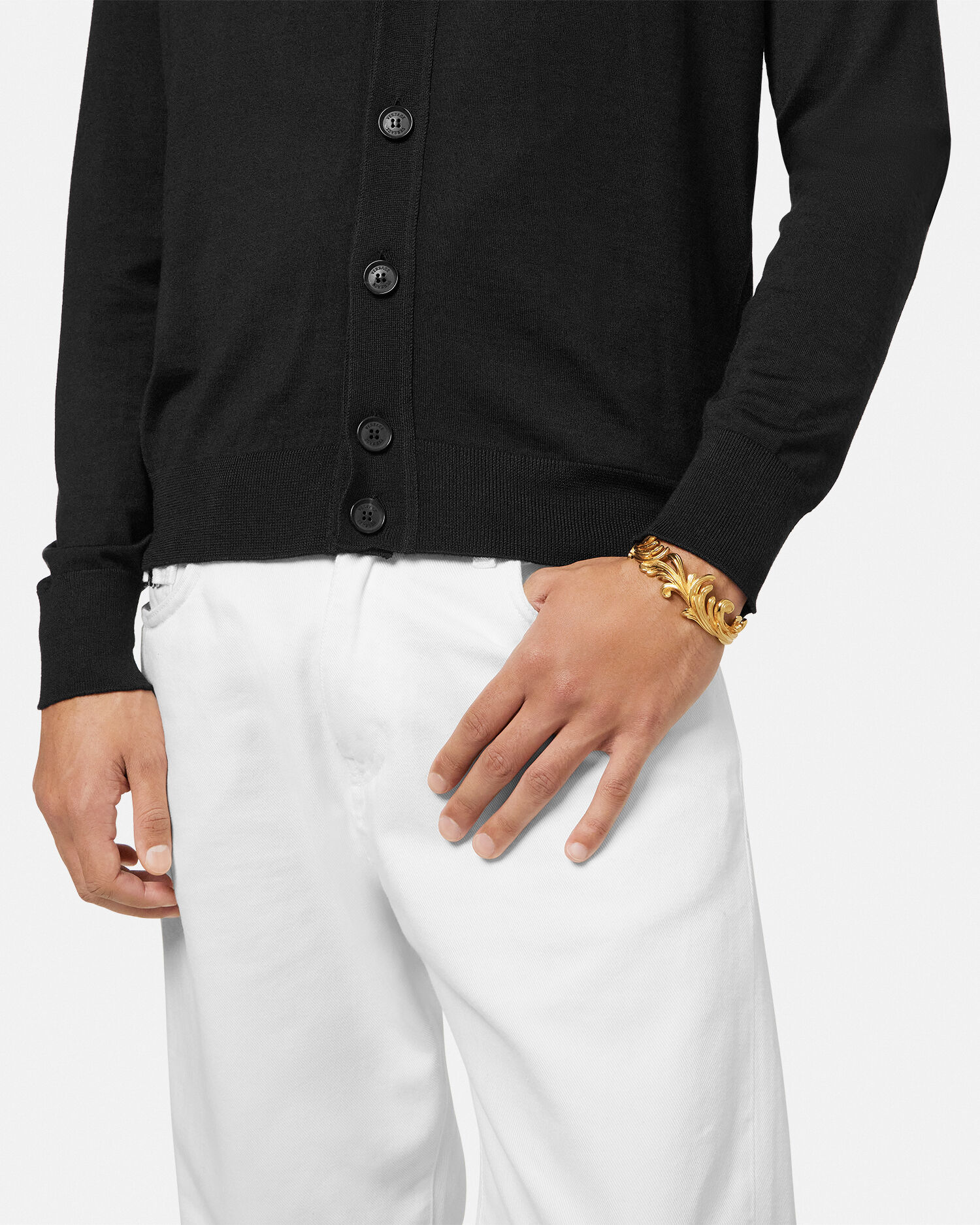 VERSACE ヴェルサーチ ゴールド バロッコ リーフ ブレスレット バングル カフ ブレスレット バロッコ リーフ | VERSACE JP