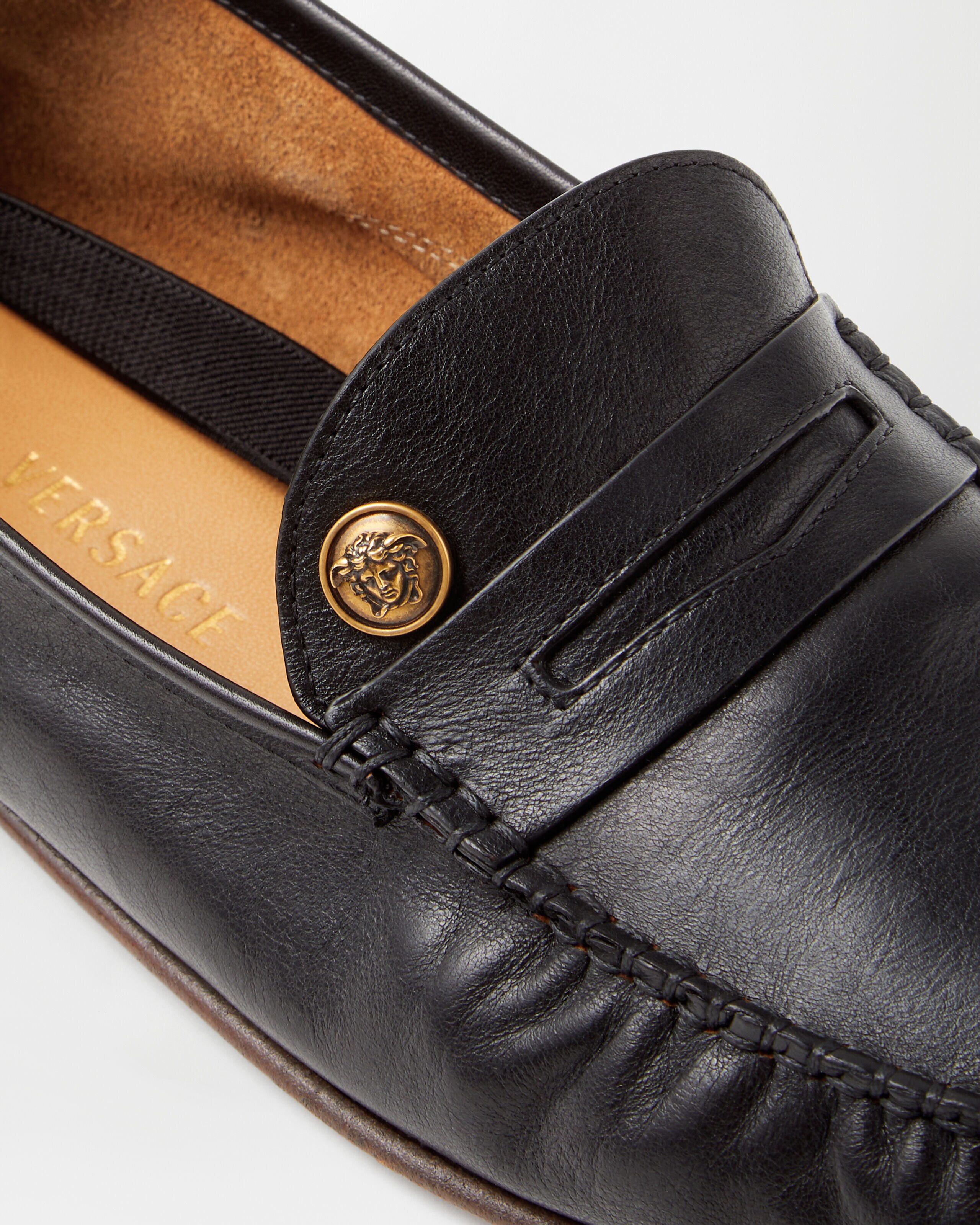 Gianni Barbato レザーローファー ブラック グアント レザー ローファー ブラック | VERSACE JP
