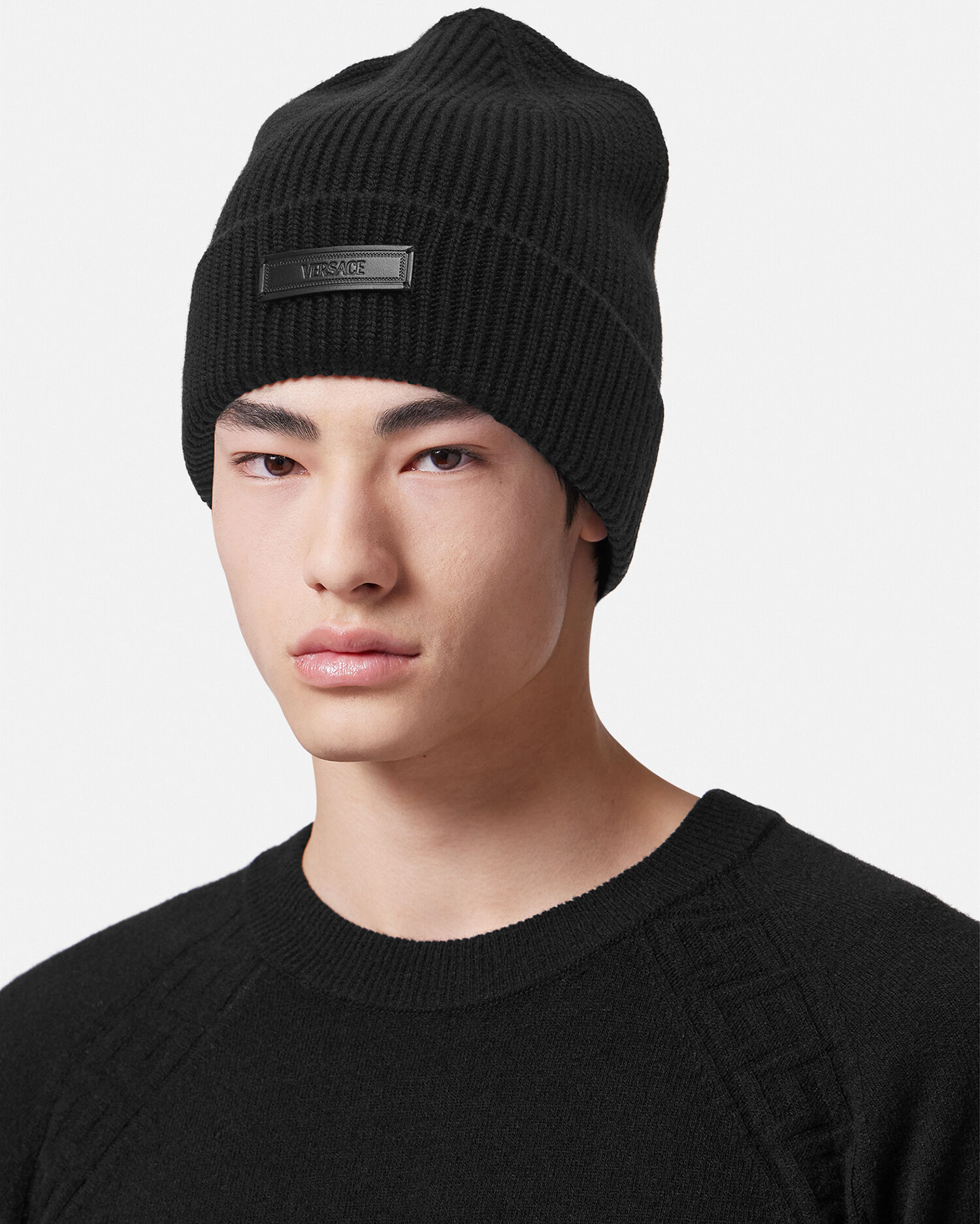 VERSACE ニット帽 ロゴ入り フリーサイズ VERSACE ニット帽 ロゴ入り フリーサイズ