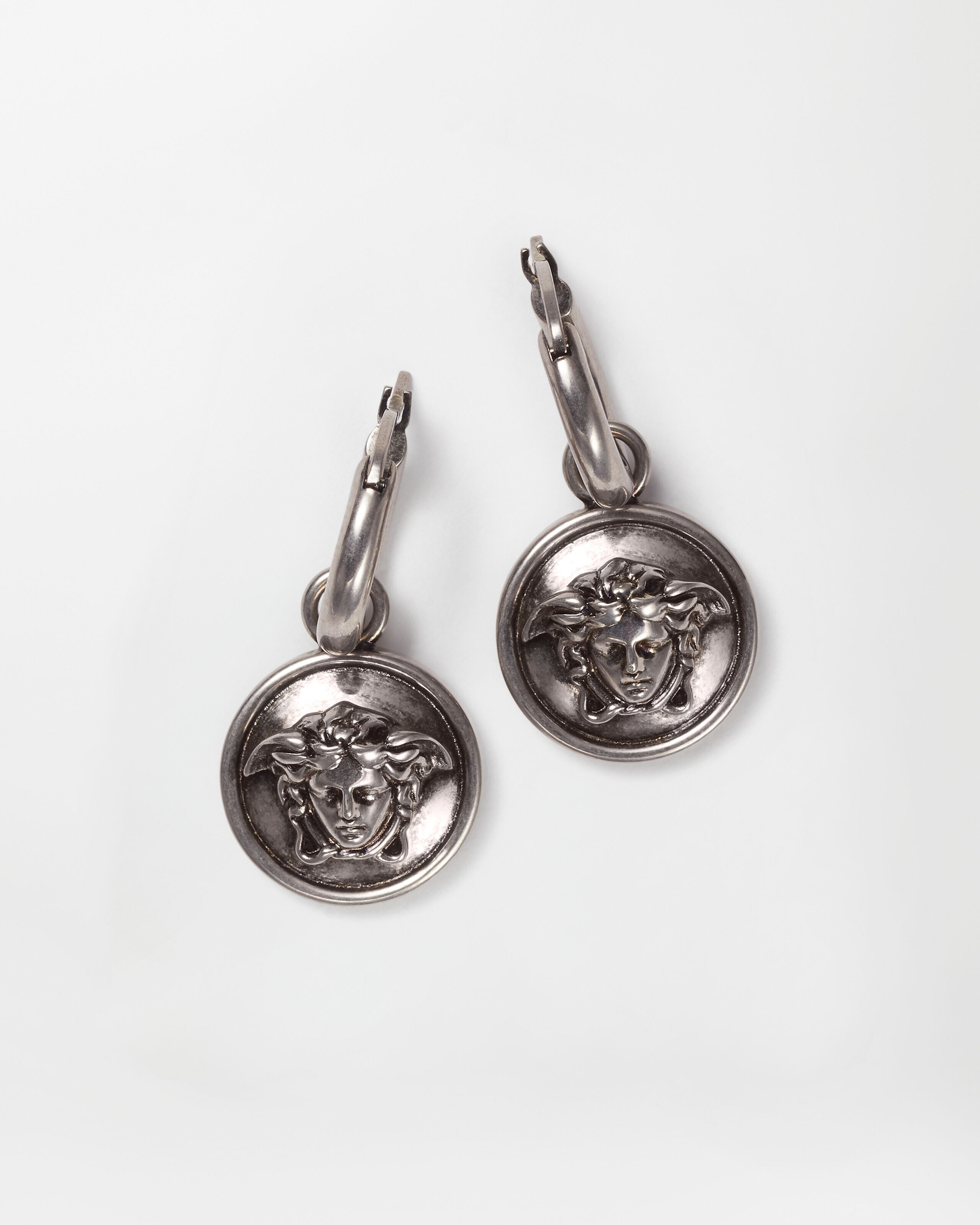 ピアス | ヴェルサーチェ 日本