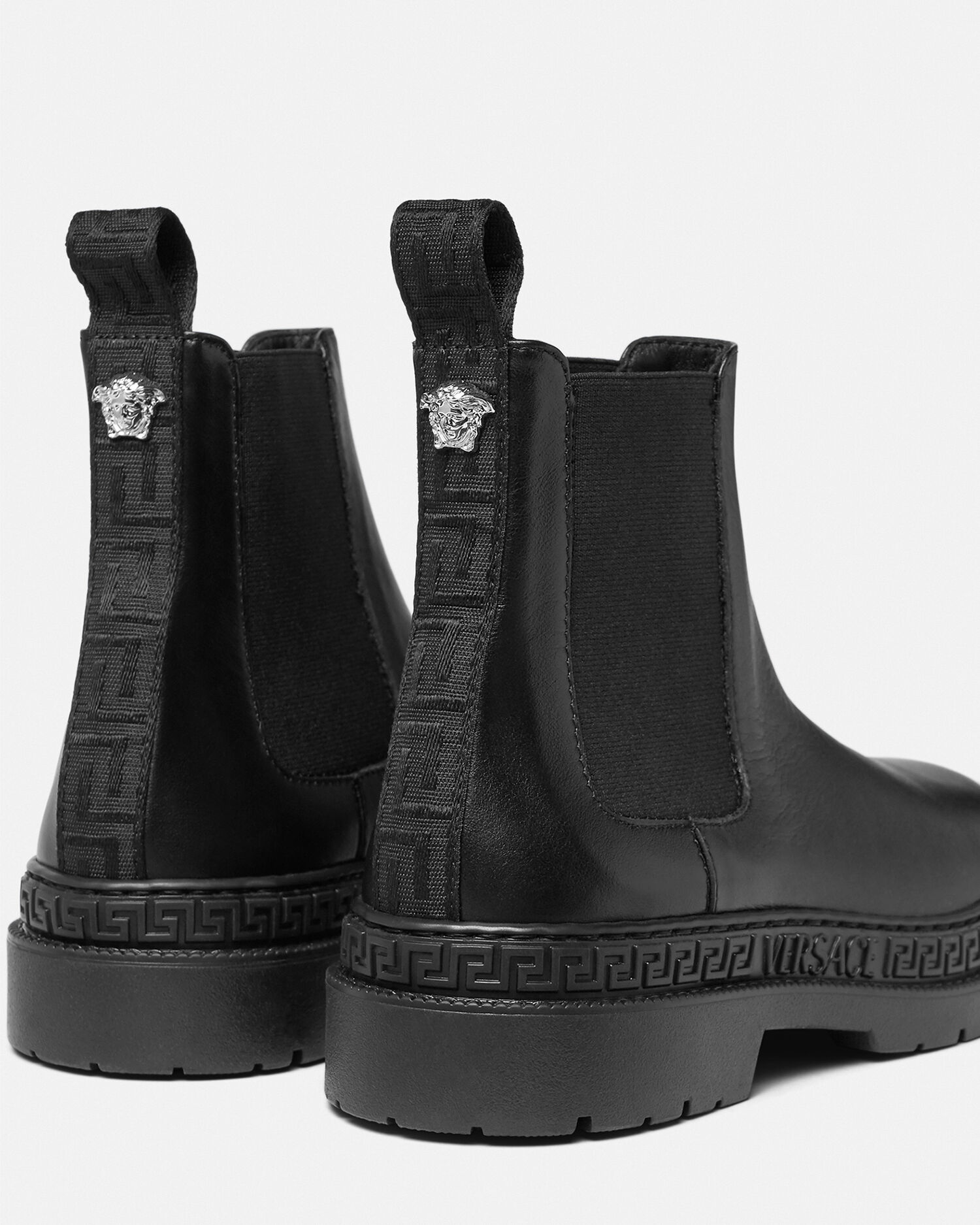 【セール】福袋のファッション通販 グレカ レザー キッズ アンクル ブーツ ブラック | VERSACE JP 靴