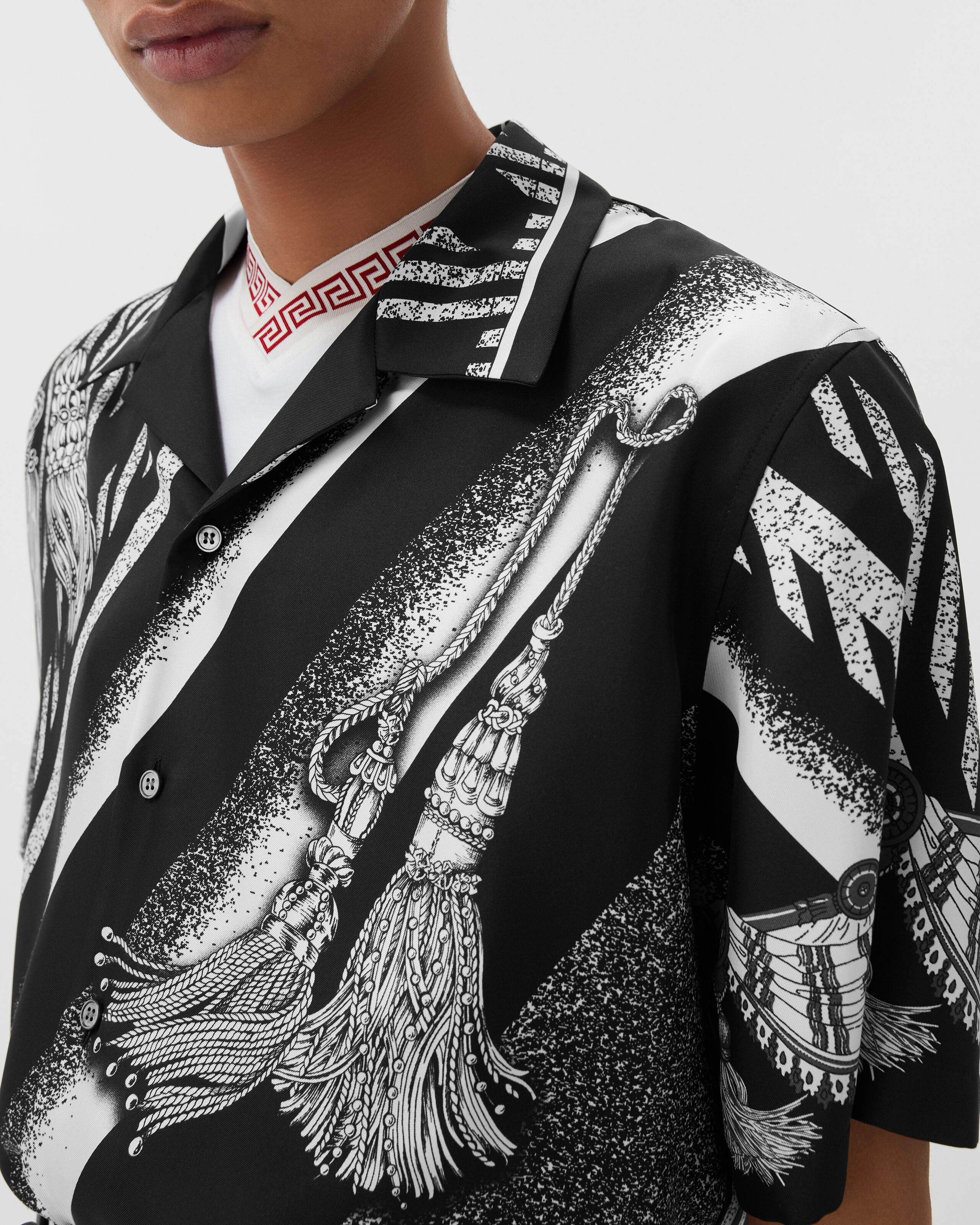 プリント シルク ツイル シャツ ブラック | VERSACE JP